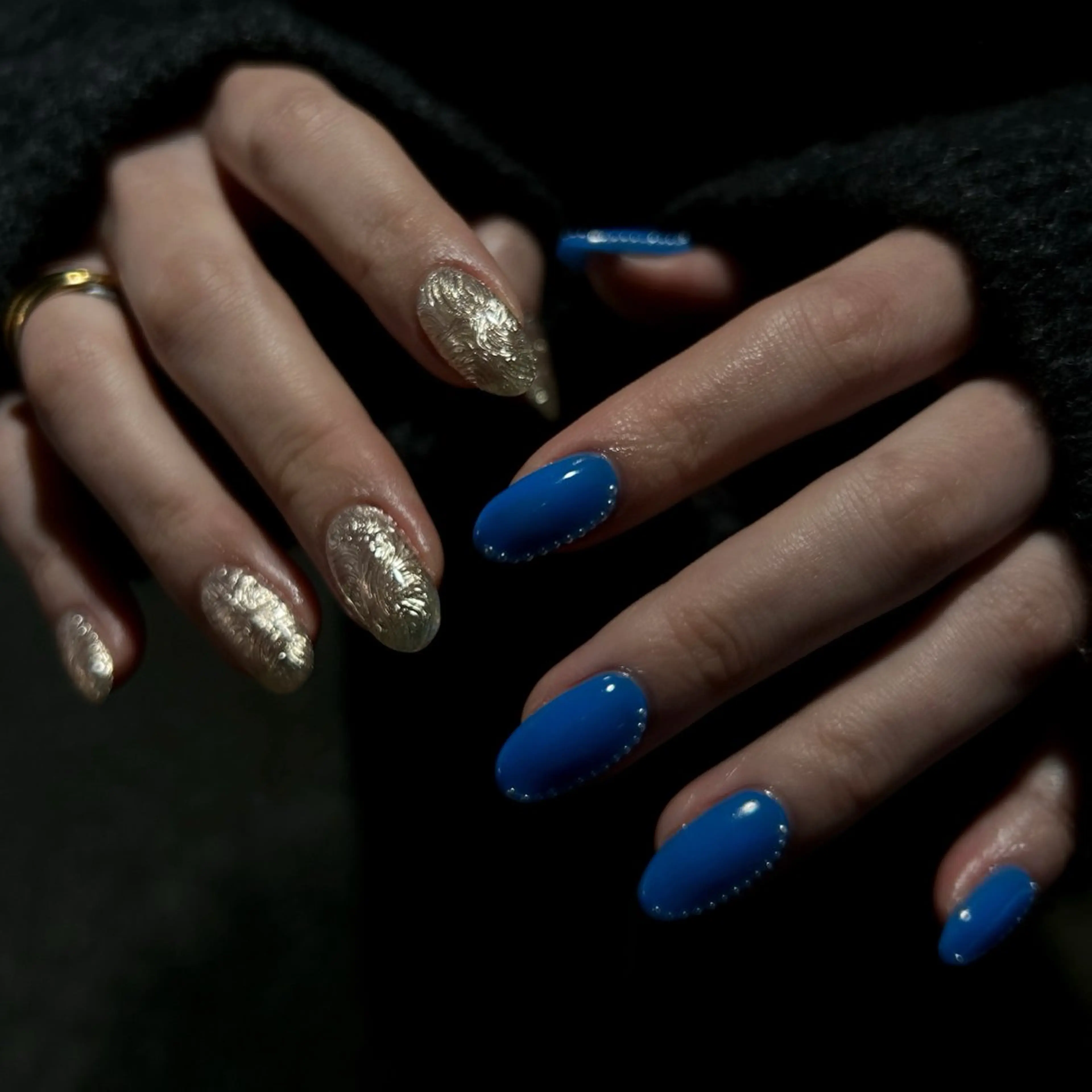 ネイル ブルー ミラーネイル ニュアンスネイル ハンドネイル MILE. mukonosouのネイルデザイン