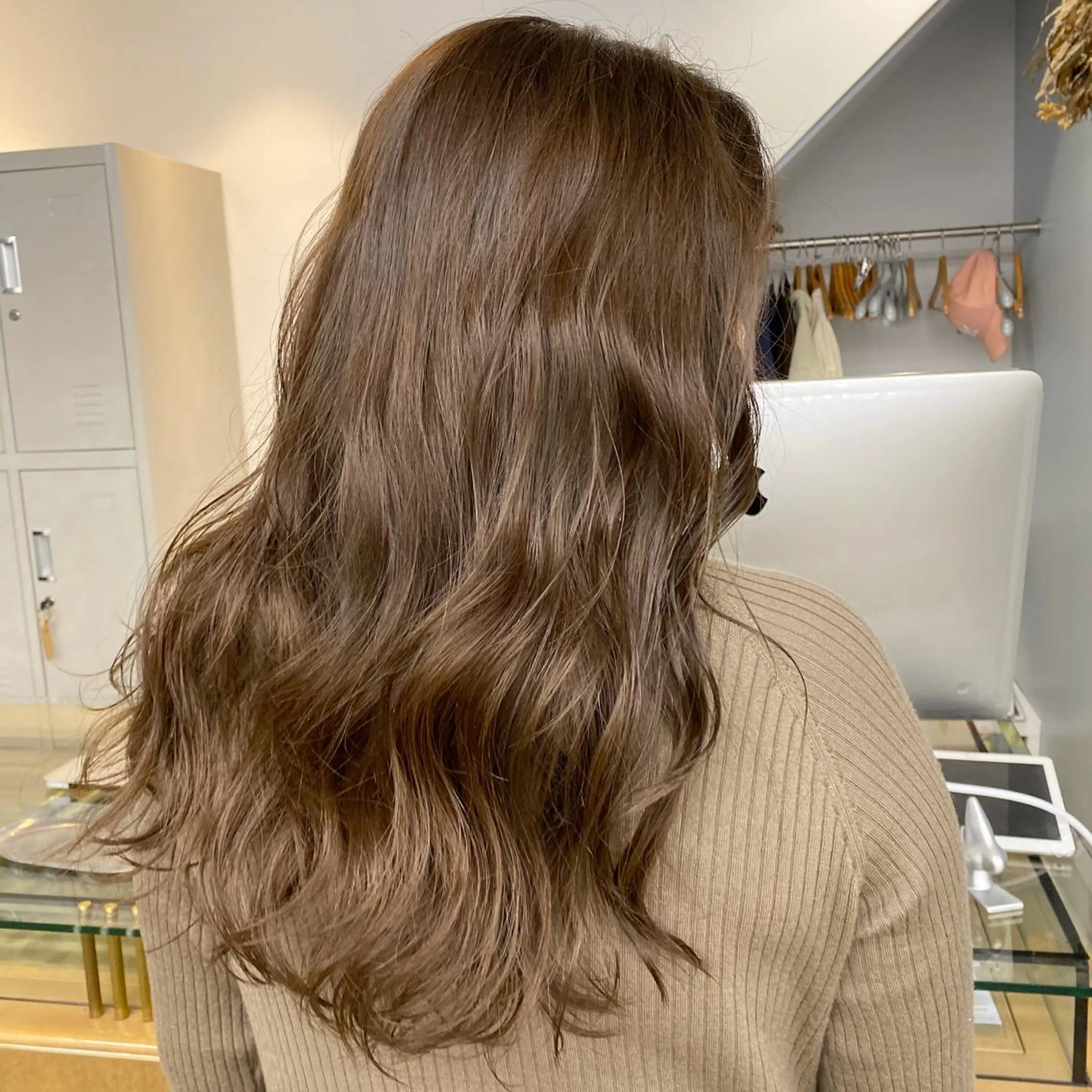ロング カラー ヘアアレンジ Flamme Annaのヘアスタイル