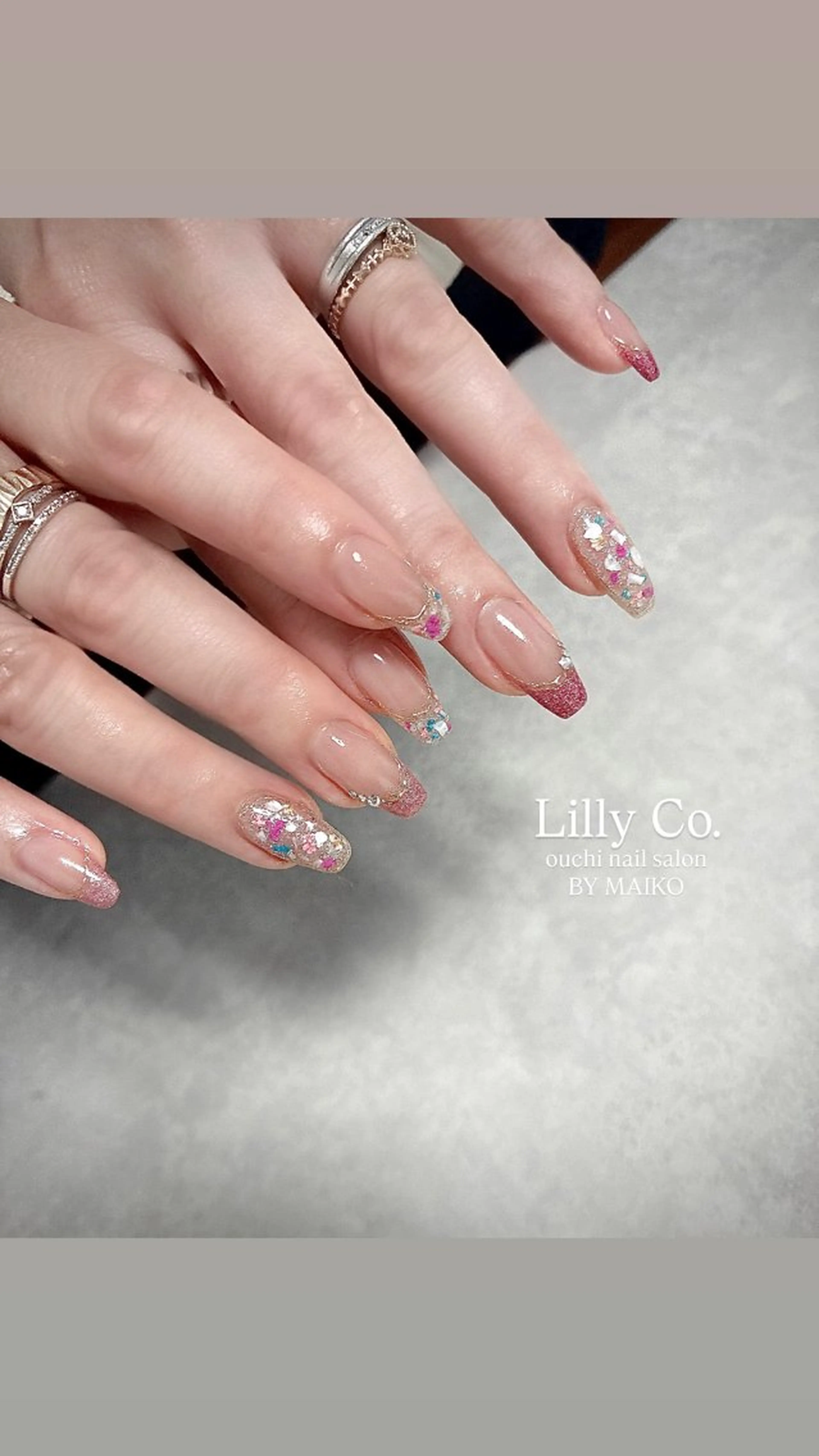 ネイル フラワーネイル フレンチネイル 春ネイル ハンドネイル ハンドケア Lilly Co.のネイルデザイン