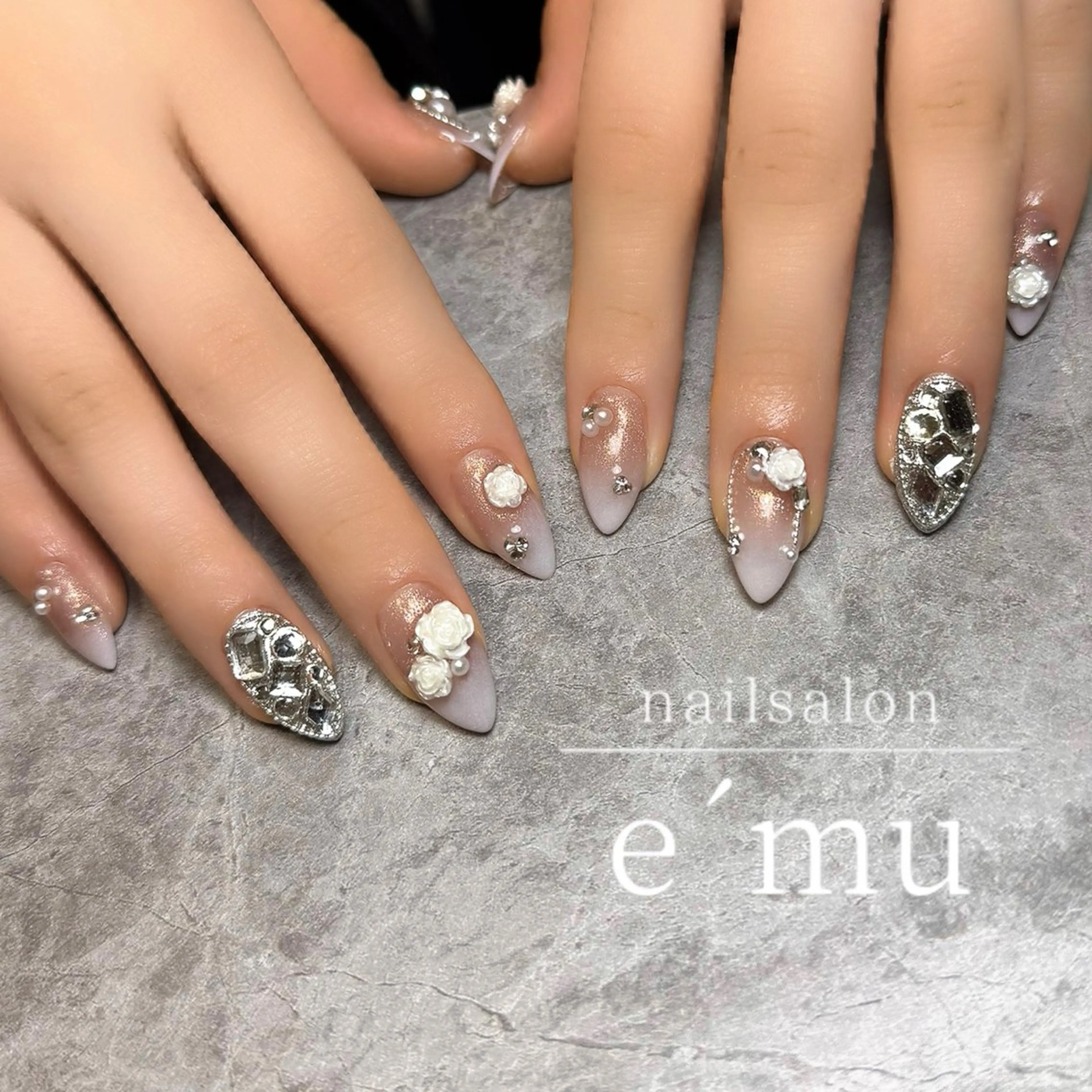 ネイル ハンドネイル nailsalon e´muのネイルデザイン