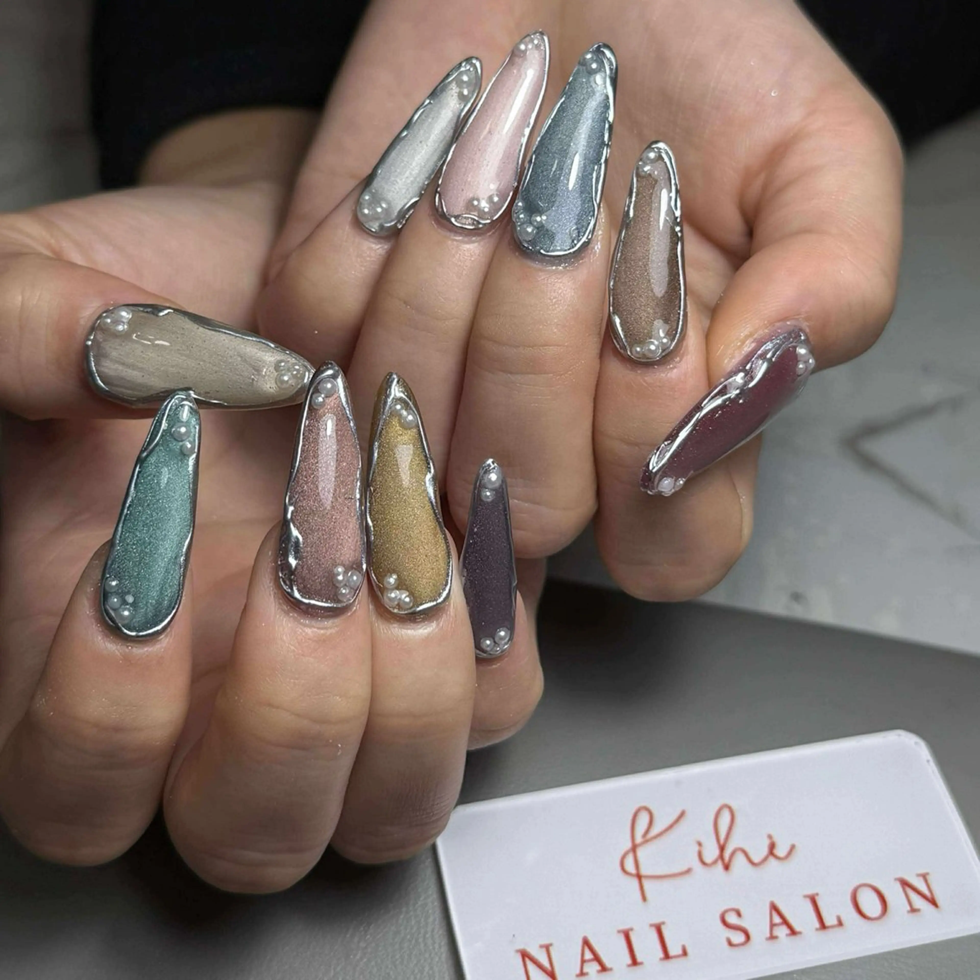 ネイル アートネイル フレンチネイル ジェルネイル グラデーション 韓国ネイル ハンドネイル 💕鈴木ユリ パラジェル/オフ無料のネイルデザイン