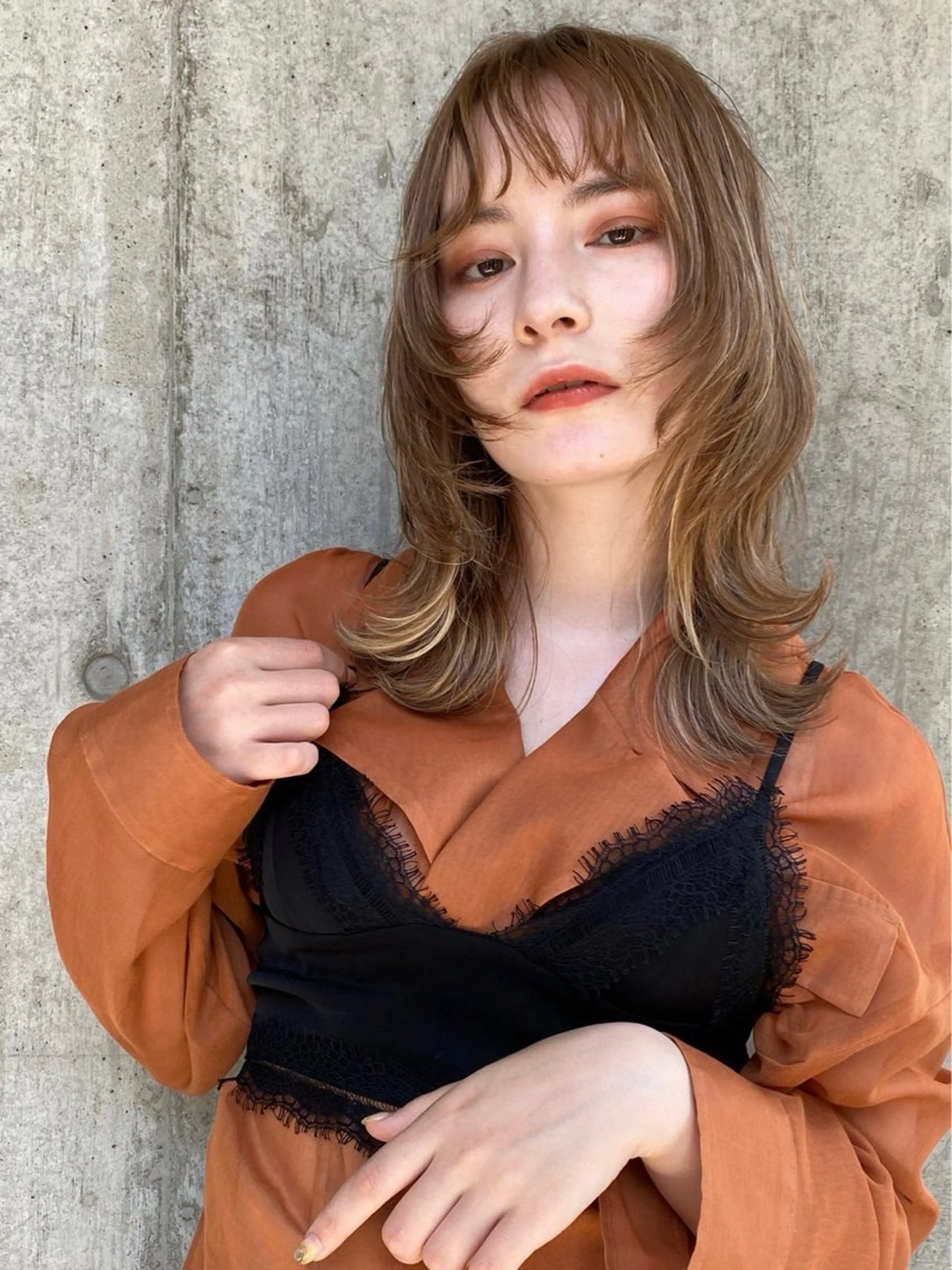 セミロング カラー ヘアアレンジ 顔周りカット ウルフカット Hair&Make Allureのヘアスタイル