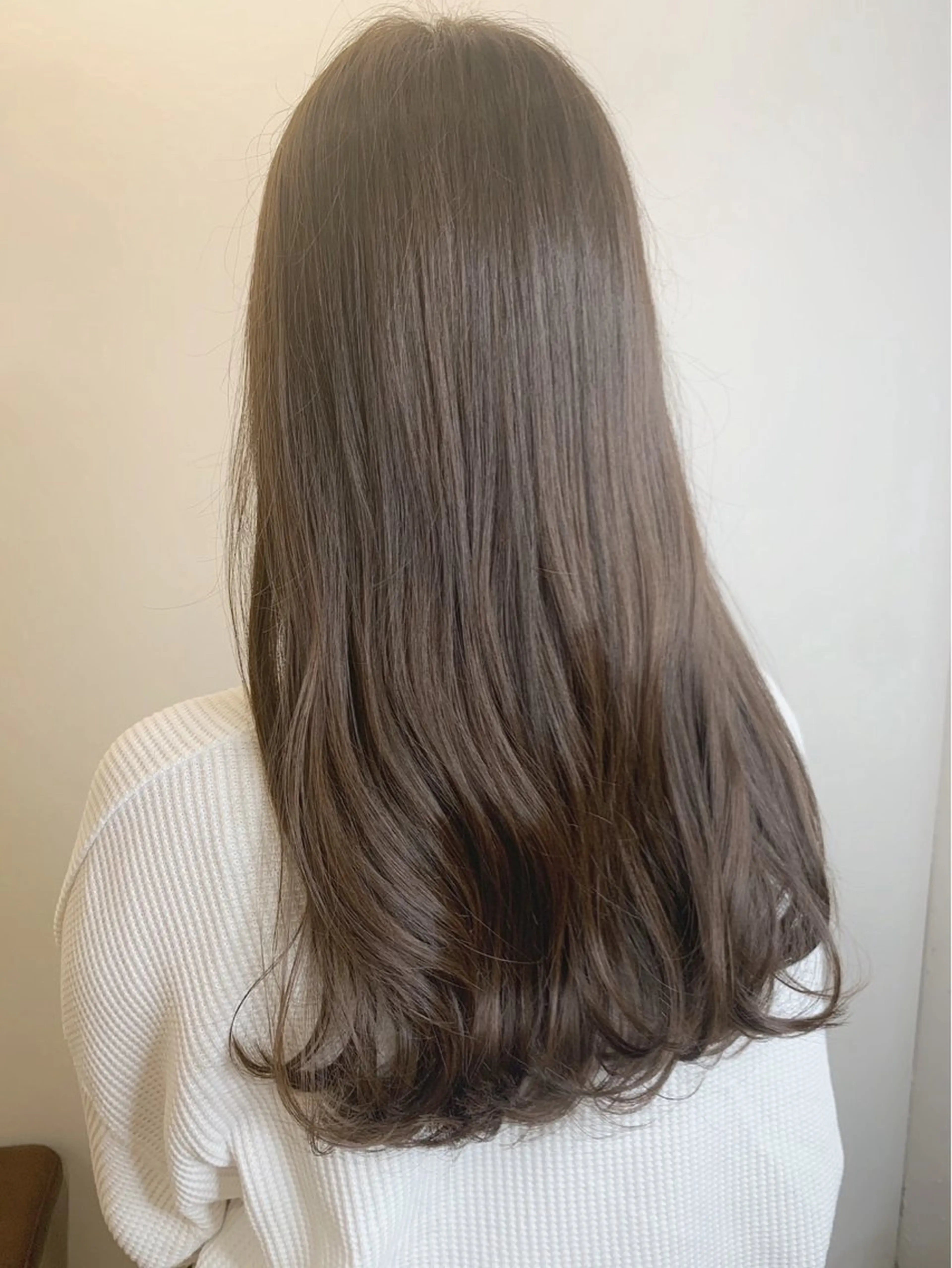 セミロング 🧤ル ウ🧤のヘアスタイル