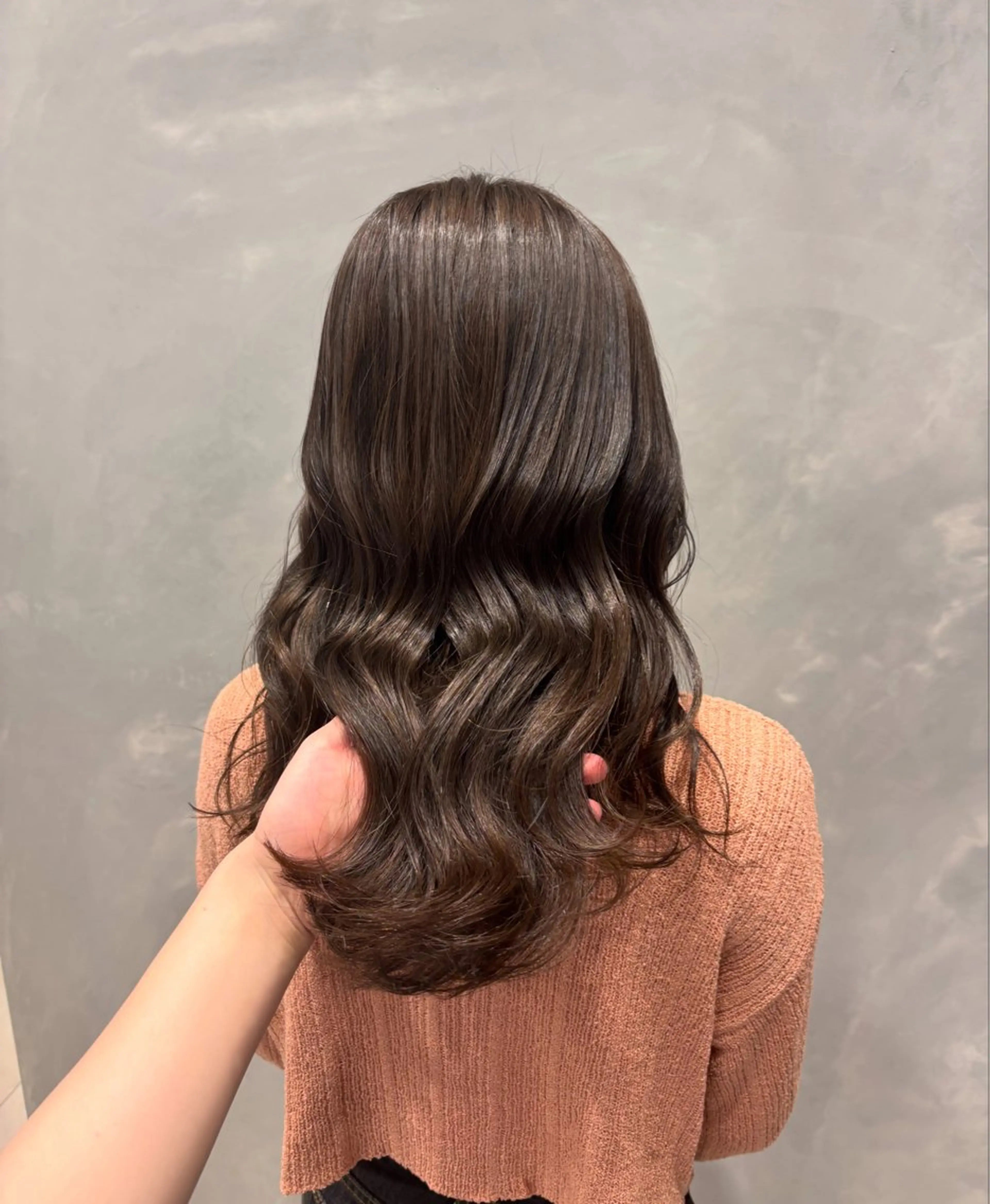 セミロング カラー ベージュカラー ヘアカラー トリートメント "今"だけでない美髪 KOTOMIのヘアスタイル