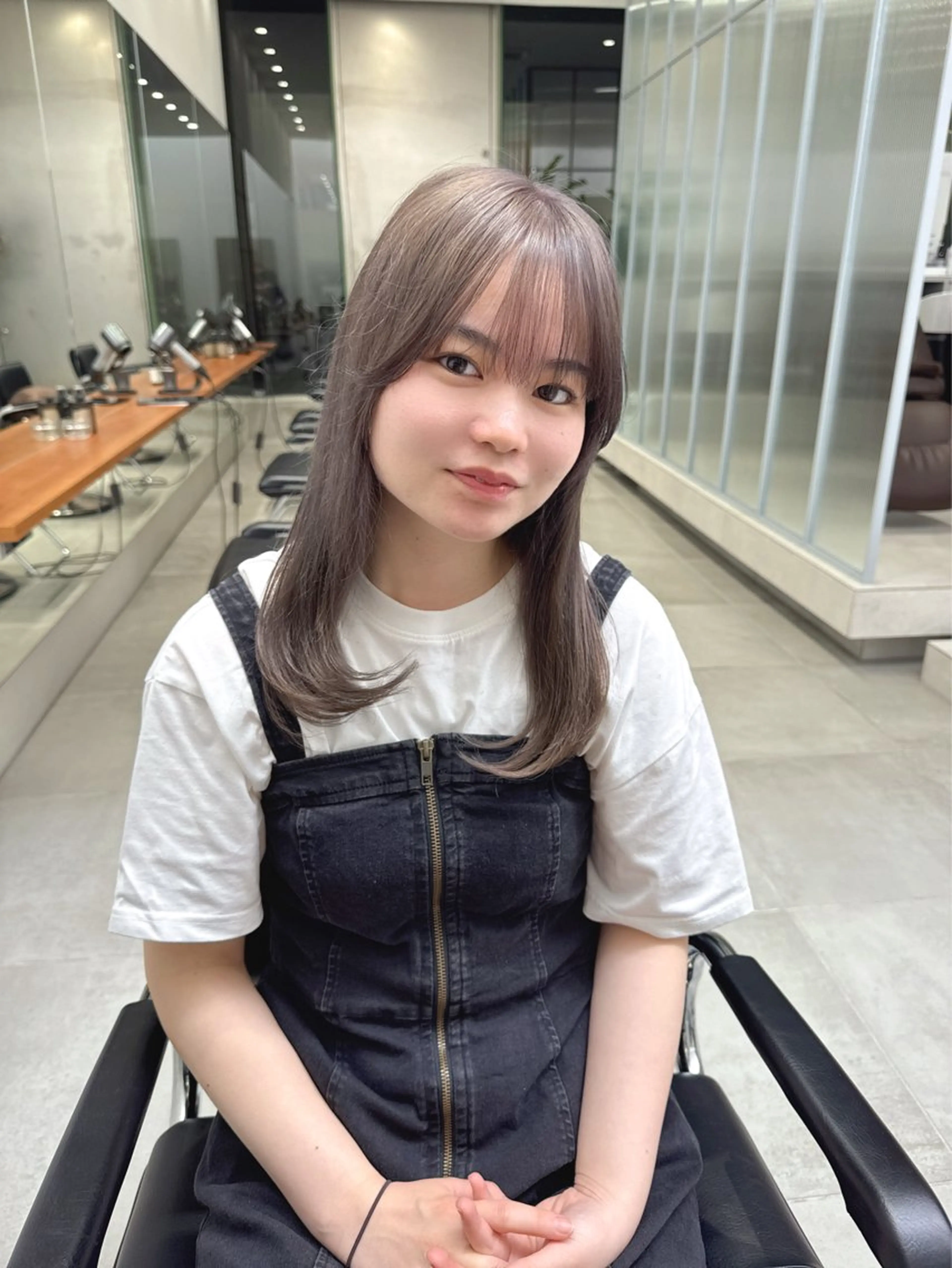 ロング カラー ひかり/ベージュ /似合わせカットのヘアスタイル