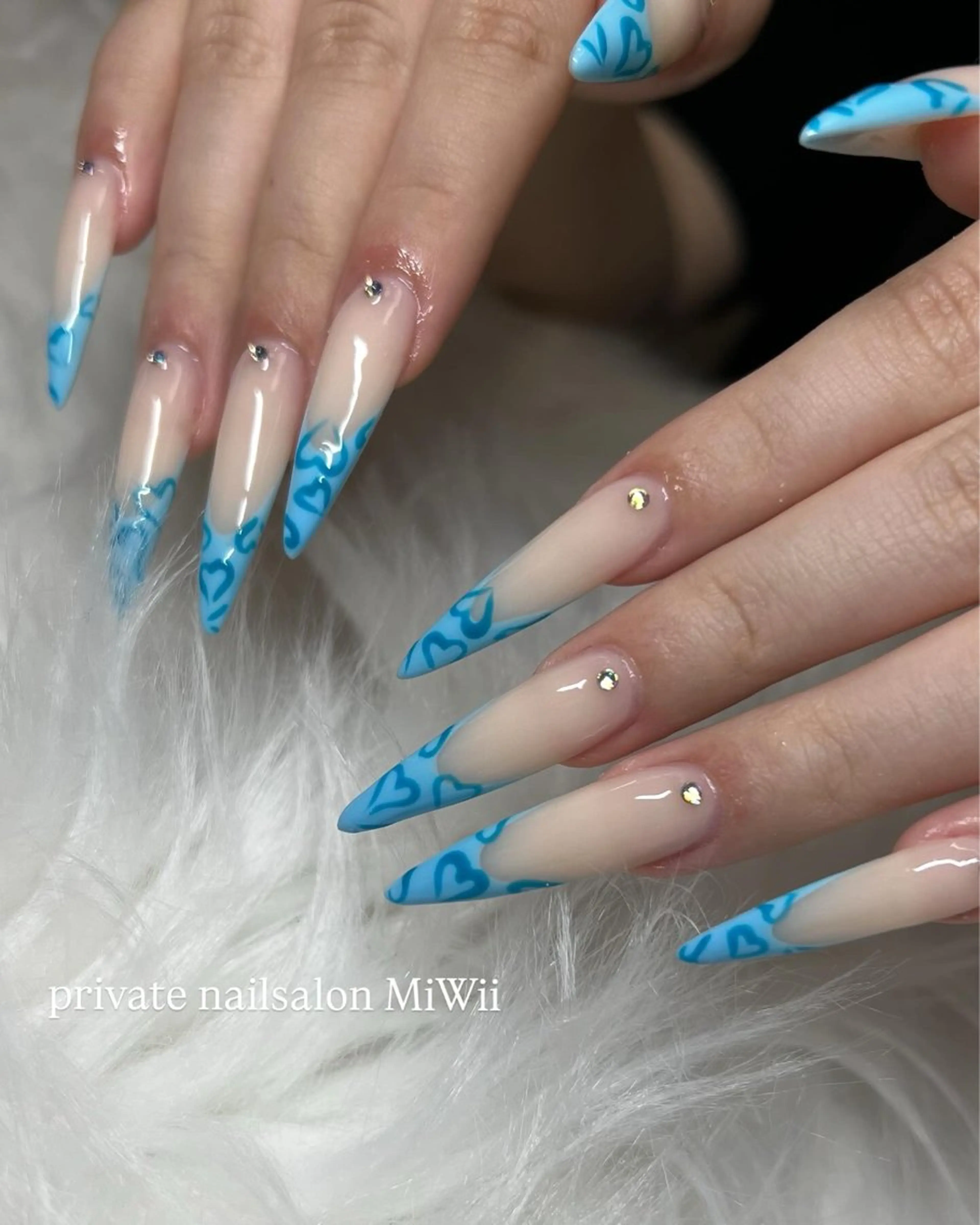 ネイル 𝐧𝐚𝐢𝐥 𝐌𝐢𝐖𝐢𝐢のネイルデザイン