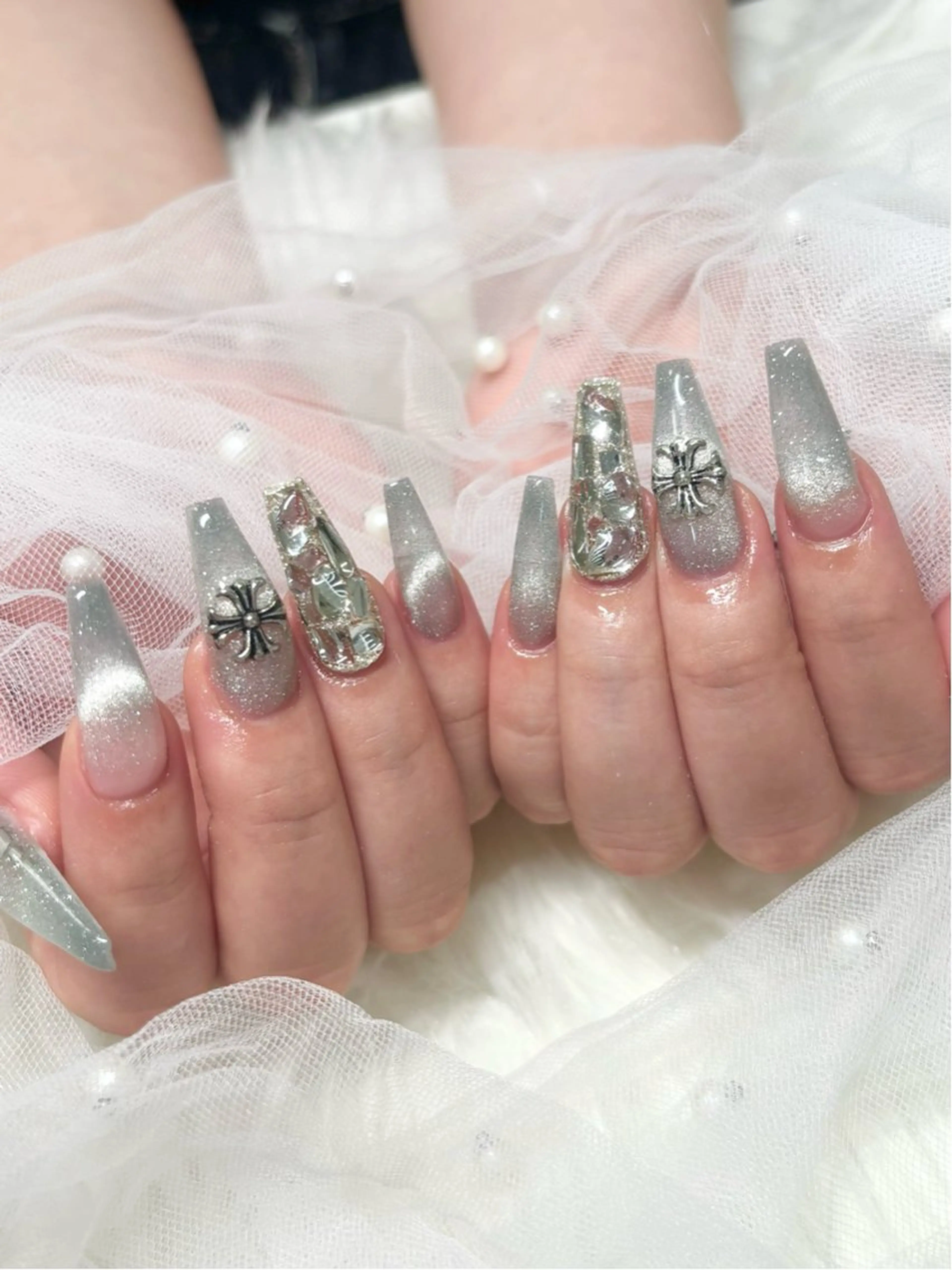 ネイル Roi〈ロワ〉 ayanaのネイルデザイン