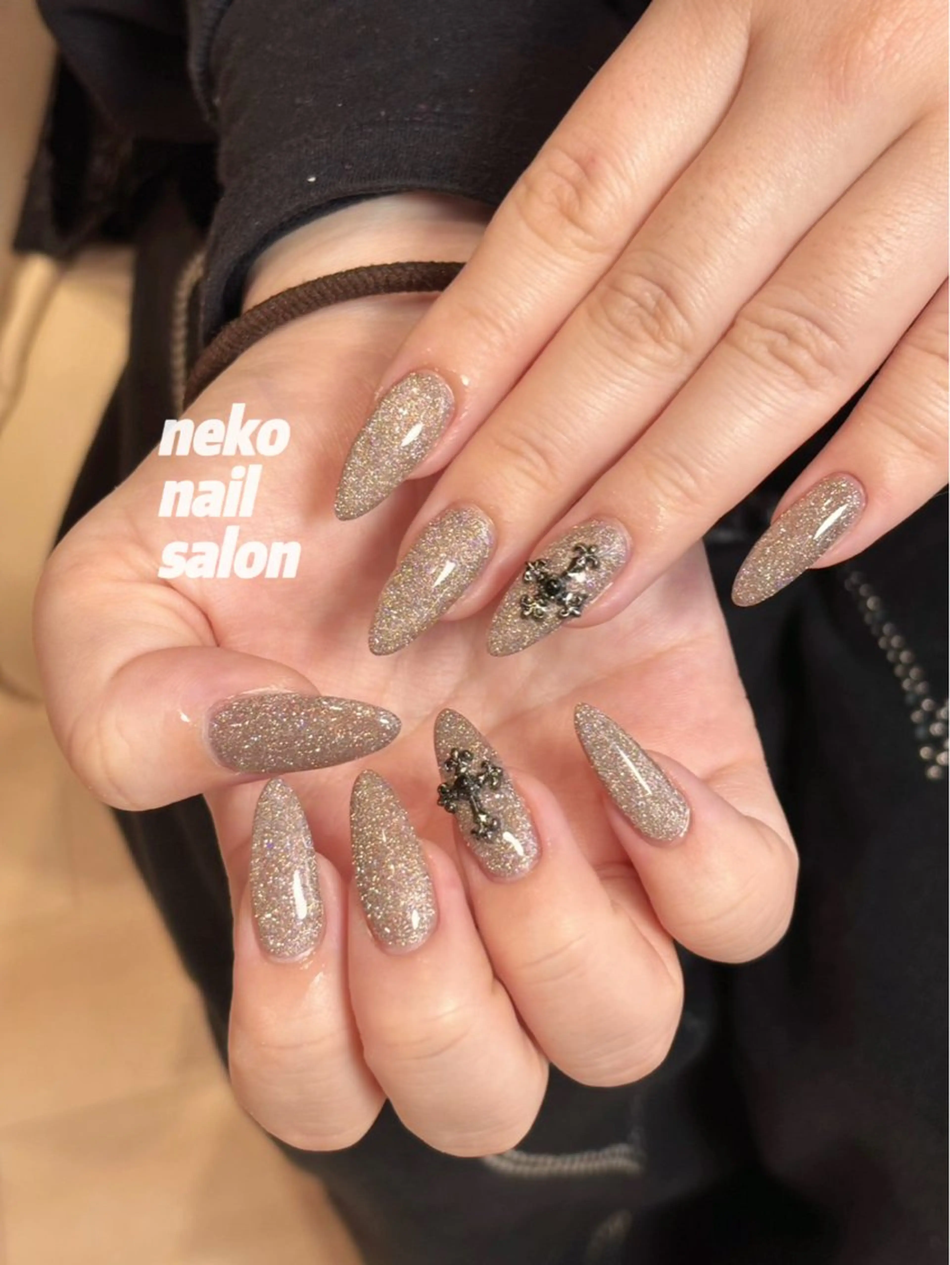 ネイル キラキラネイル ハンドネイル neko nailのネイルデザイン