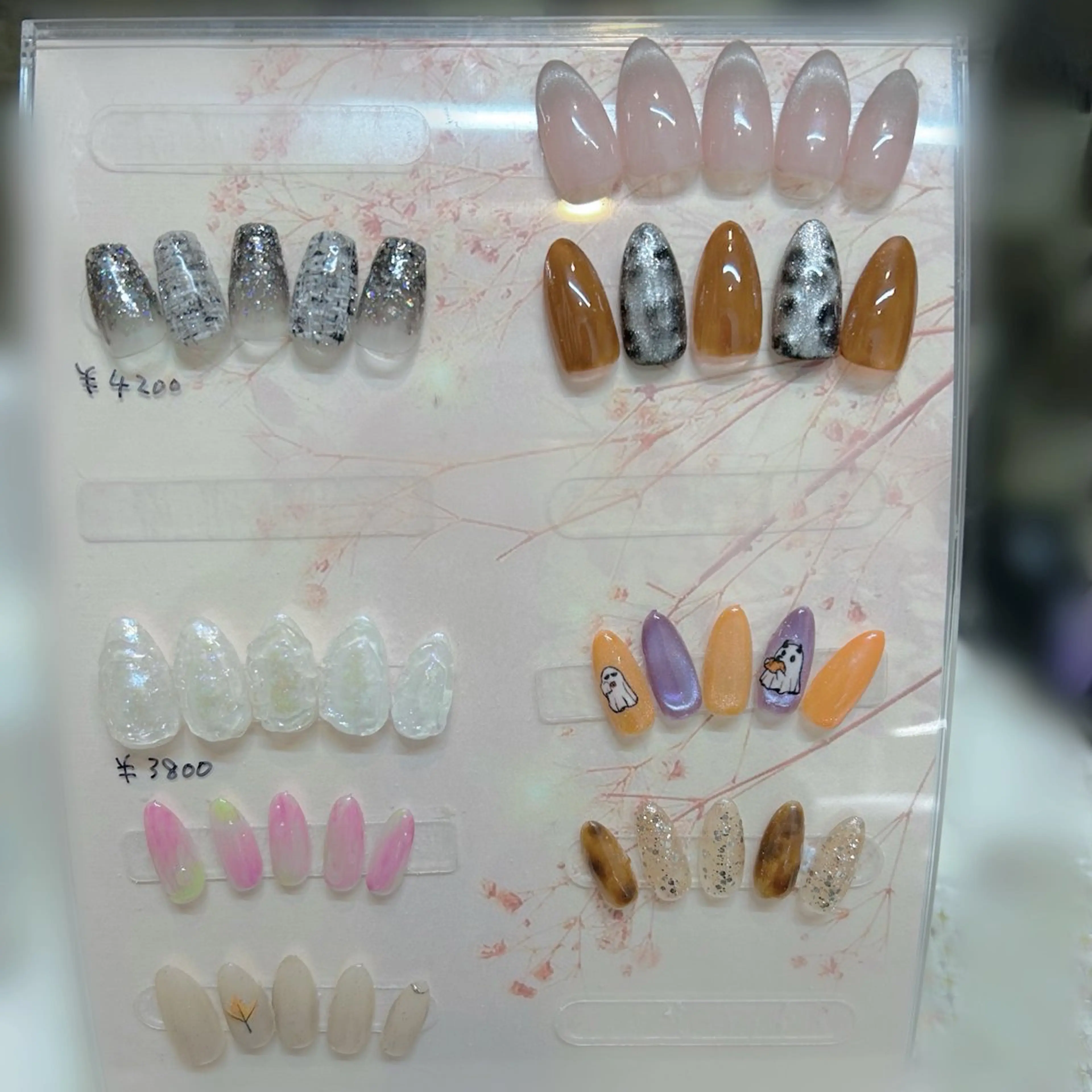 ネイル 鈴木 志歩のネイルデザイン