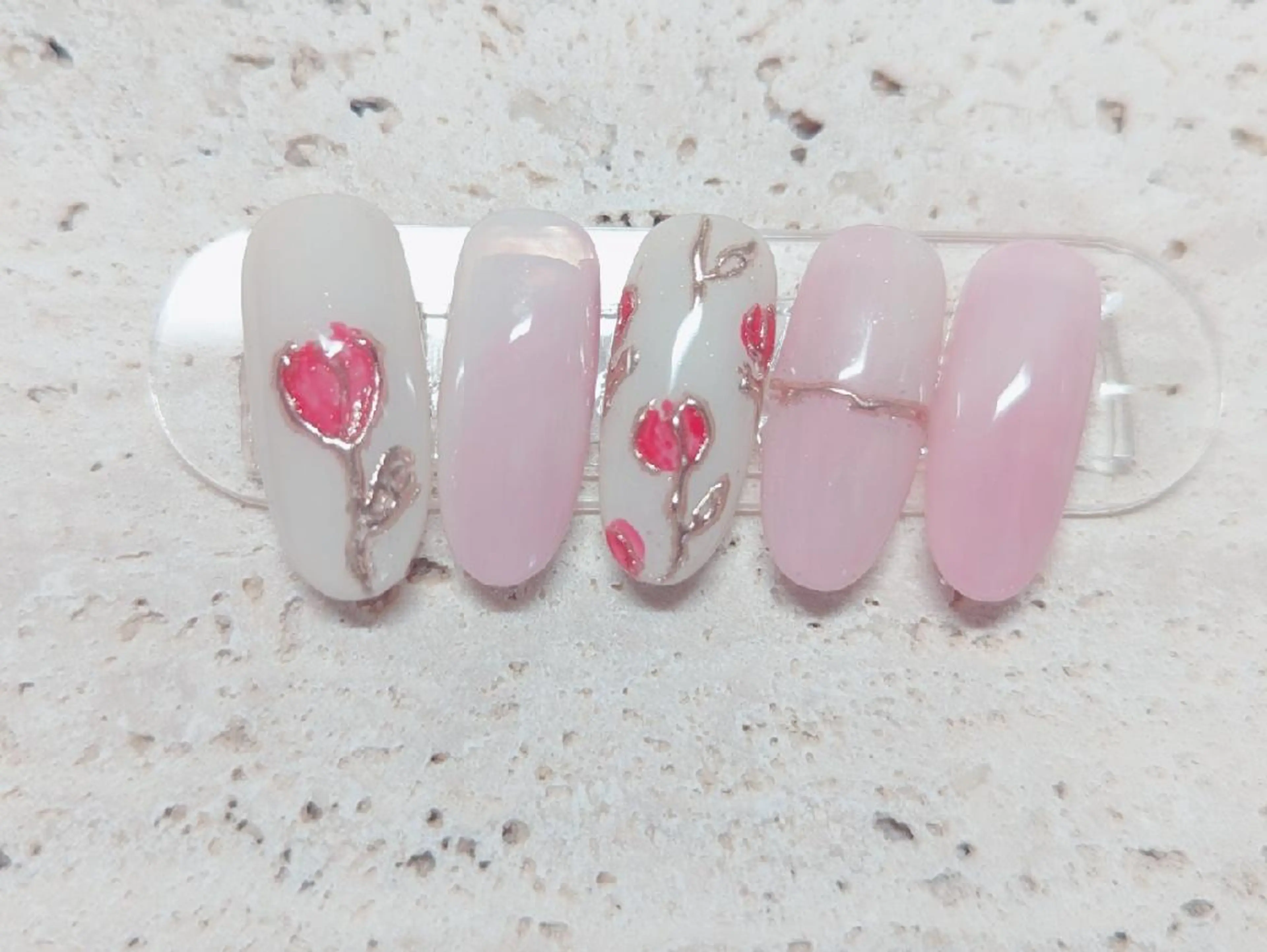 ネイル Nailsalon Graciasのネイルデザイン