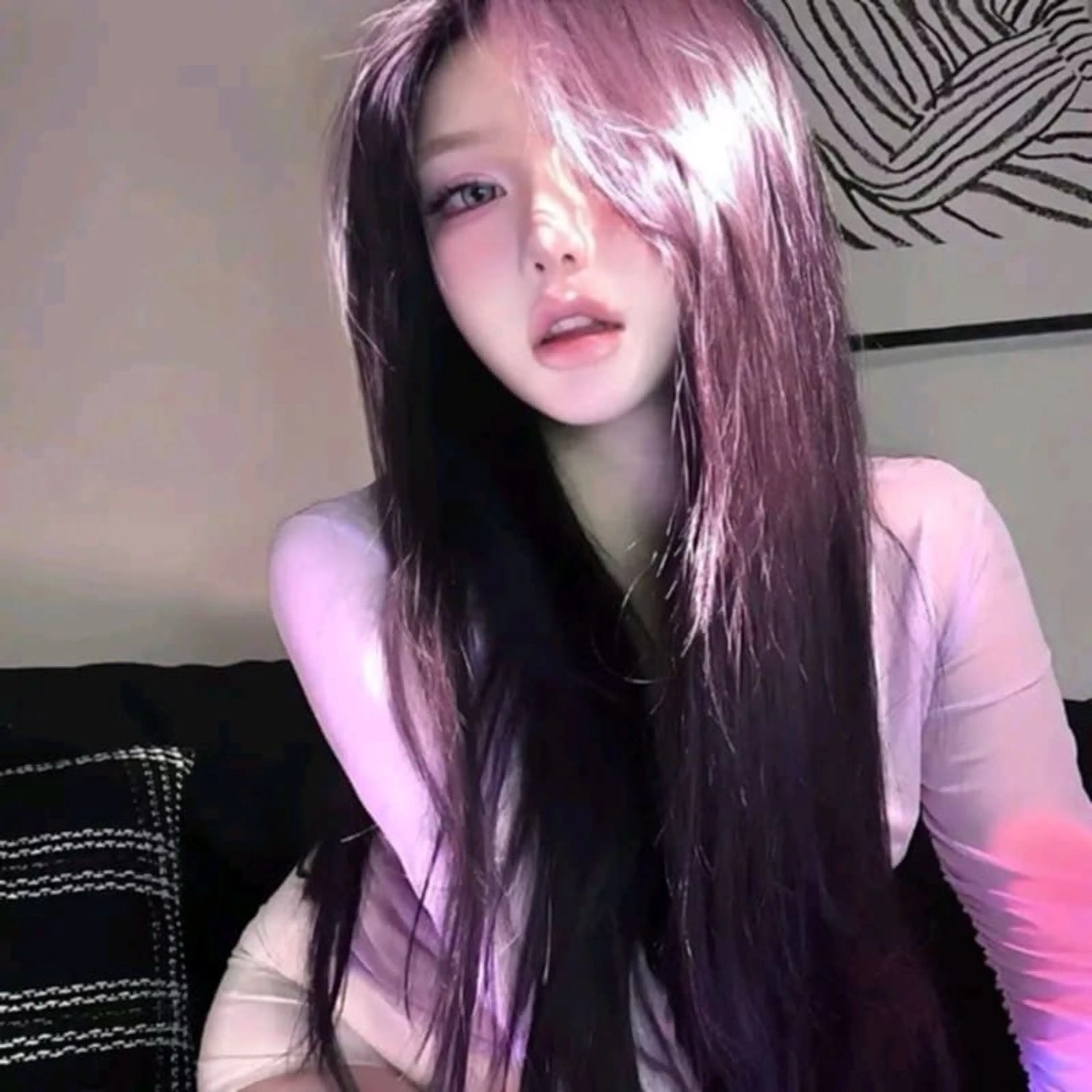 ミディアム カラー ブリーチ ブラウンカラー ラベンダーカラー ピンクカラー 卒業式のヘアスタイル 原宿／ワンホンヘア SAAYA🖤のヘアスタイル