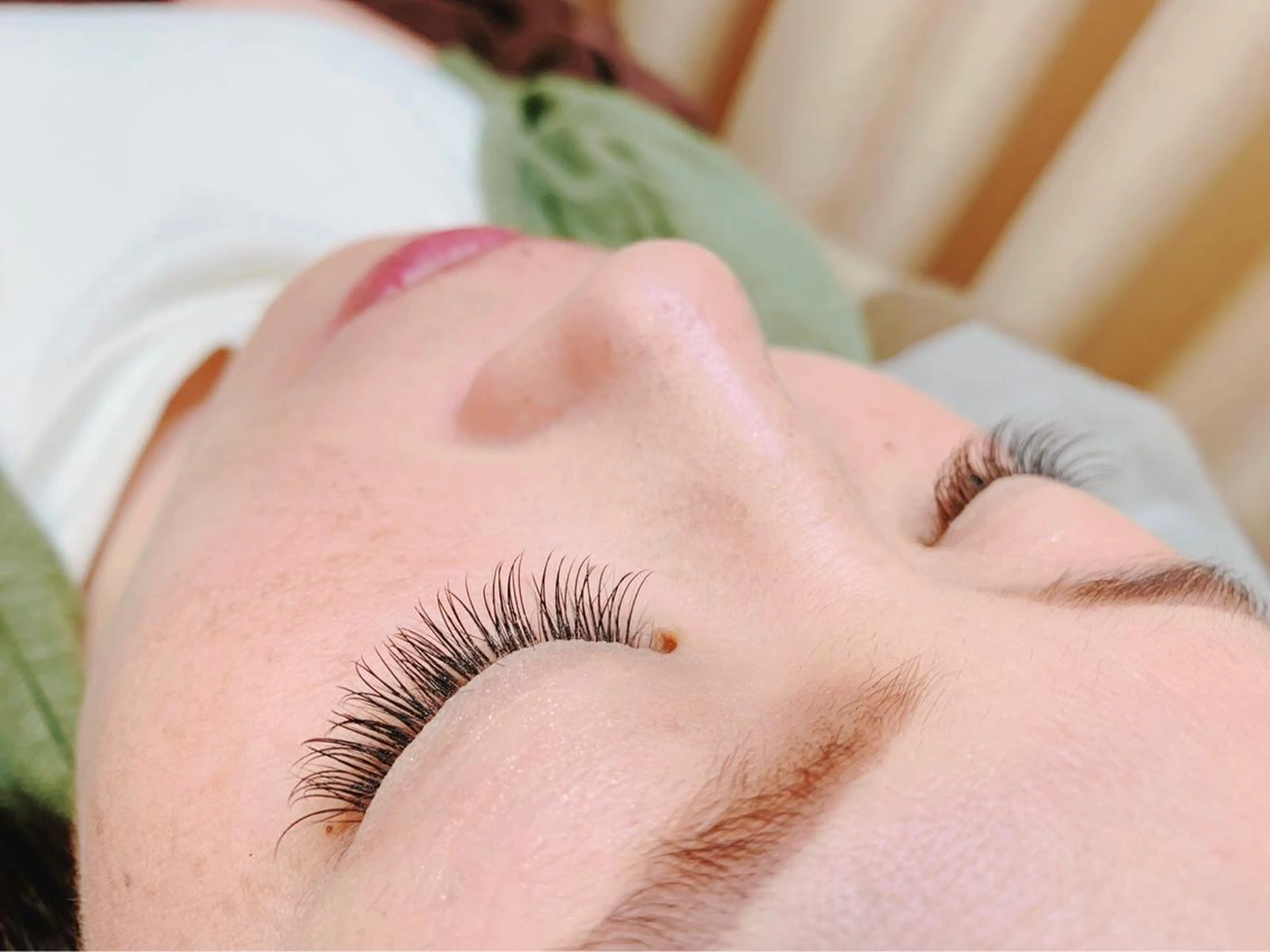 【目元ぱっちりに】フラットラッシュ 付け放題 オフ込の写真