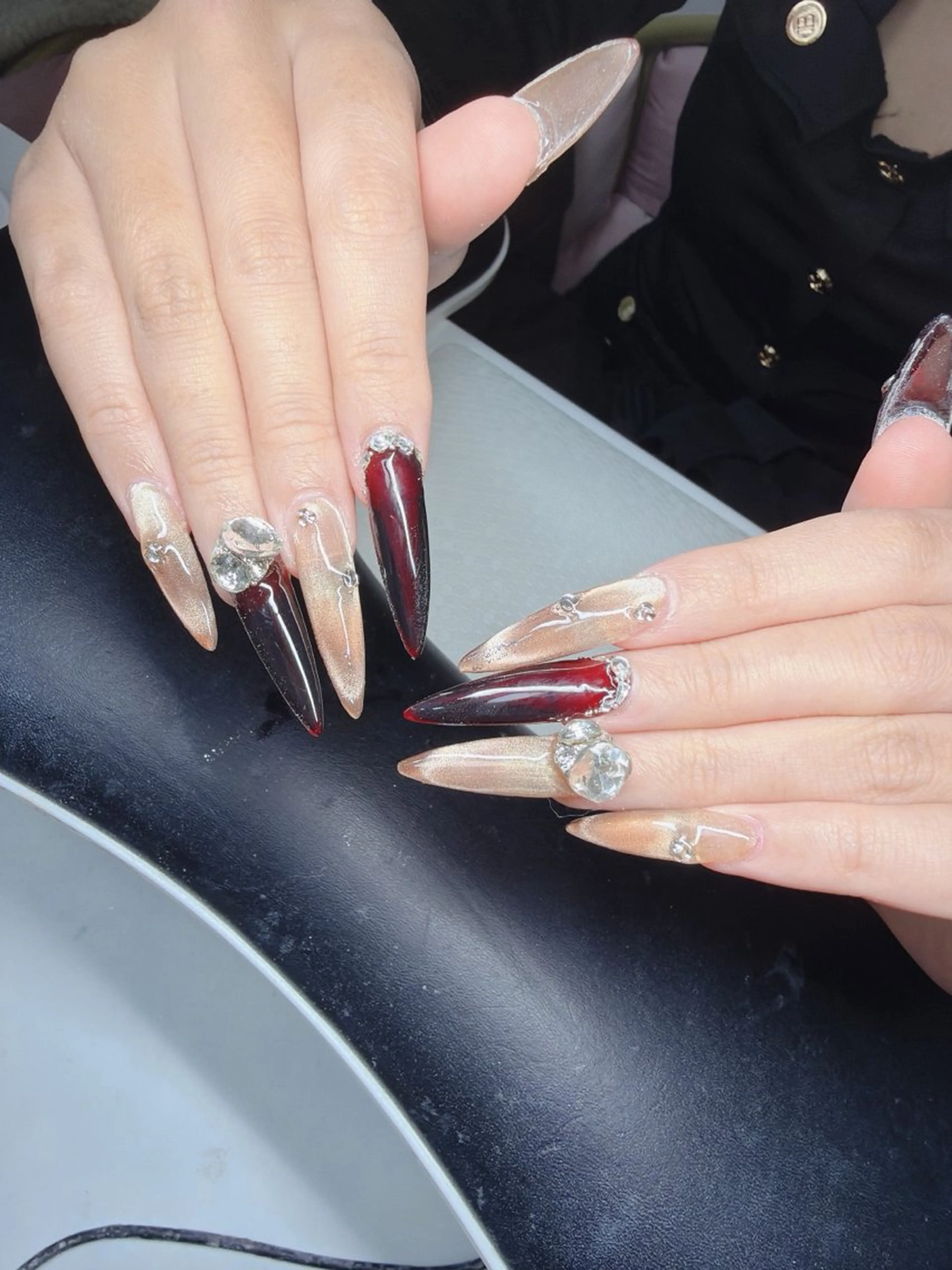 ネイル ハンドネイル Lee Nailsのネイルデザイン