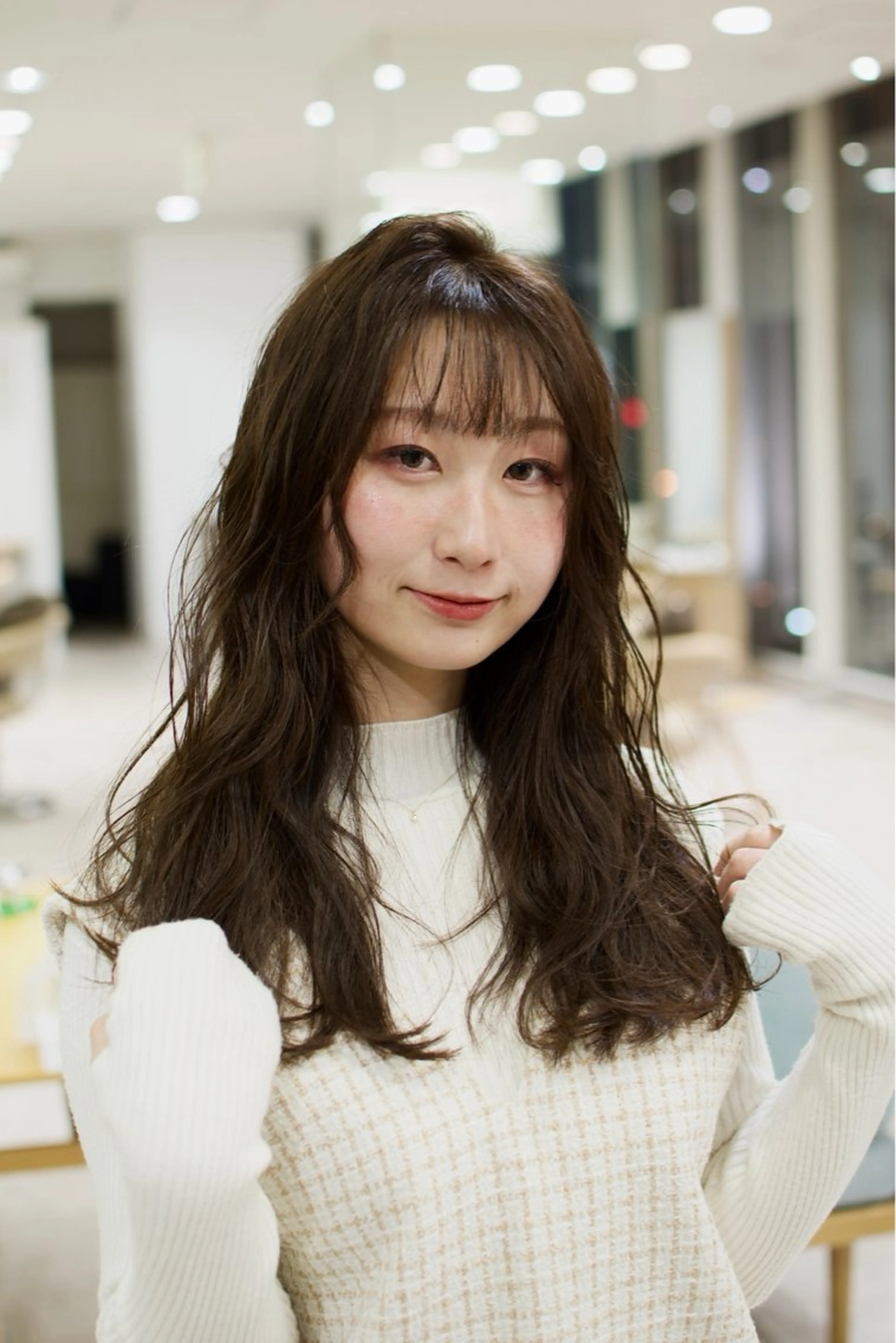 ロング カラー ベージュカラー ブラウンカラー 透明感カラー レイヤーカット カット ヘアカラー トリートメント cana 札幌レイヤースタイルのヘアスタイル