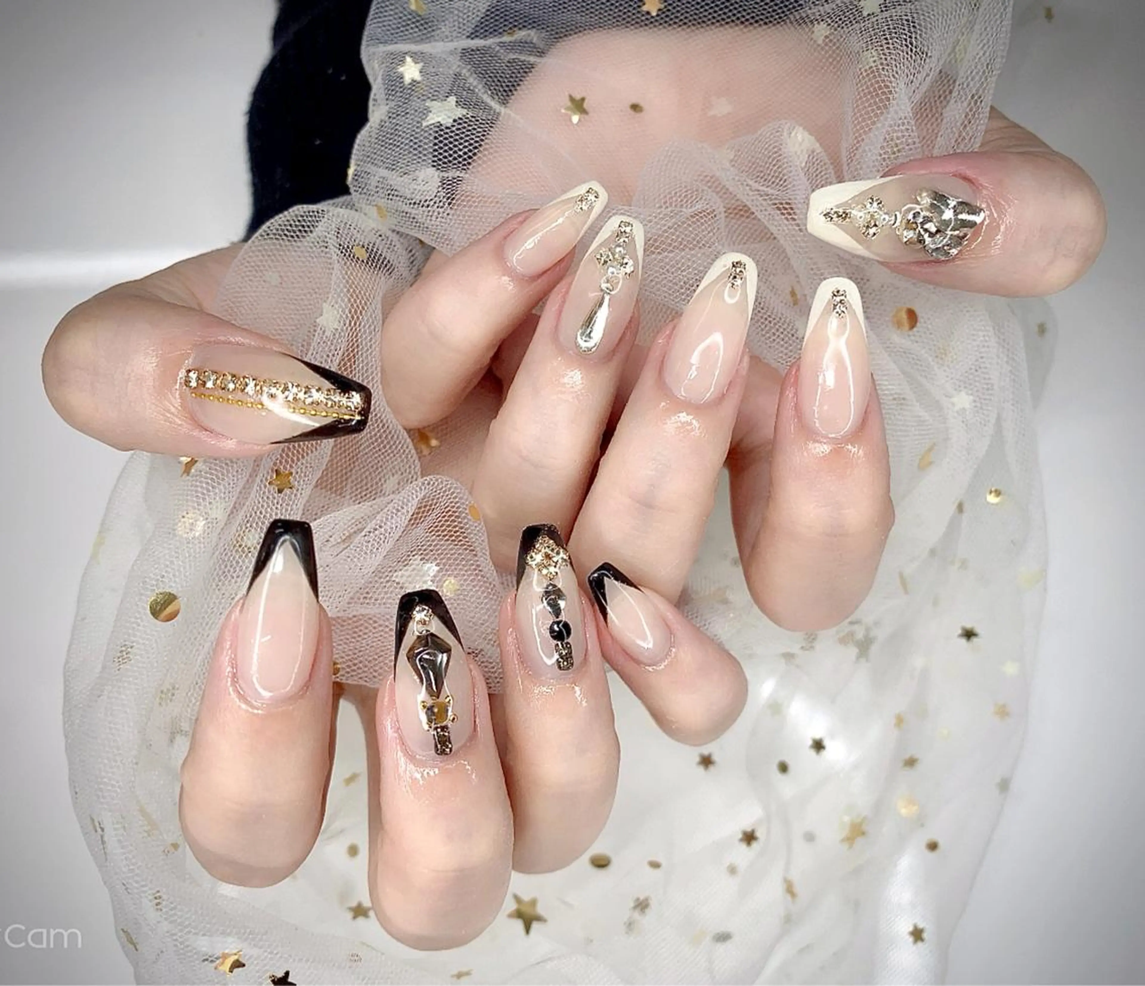 ネイル I-nailロング /ワンホン/キラキラのネイルデザイン