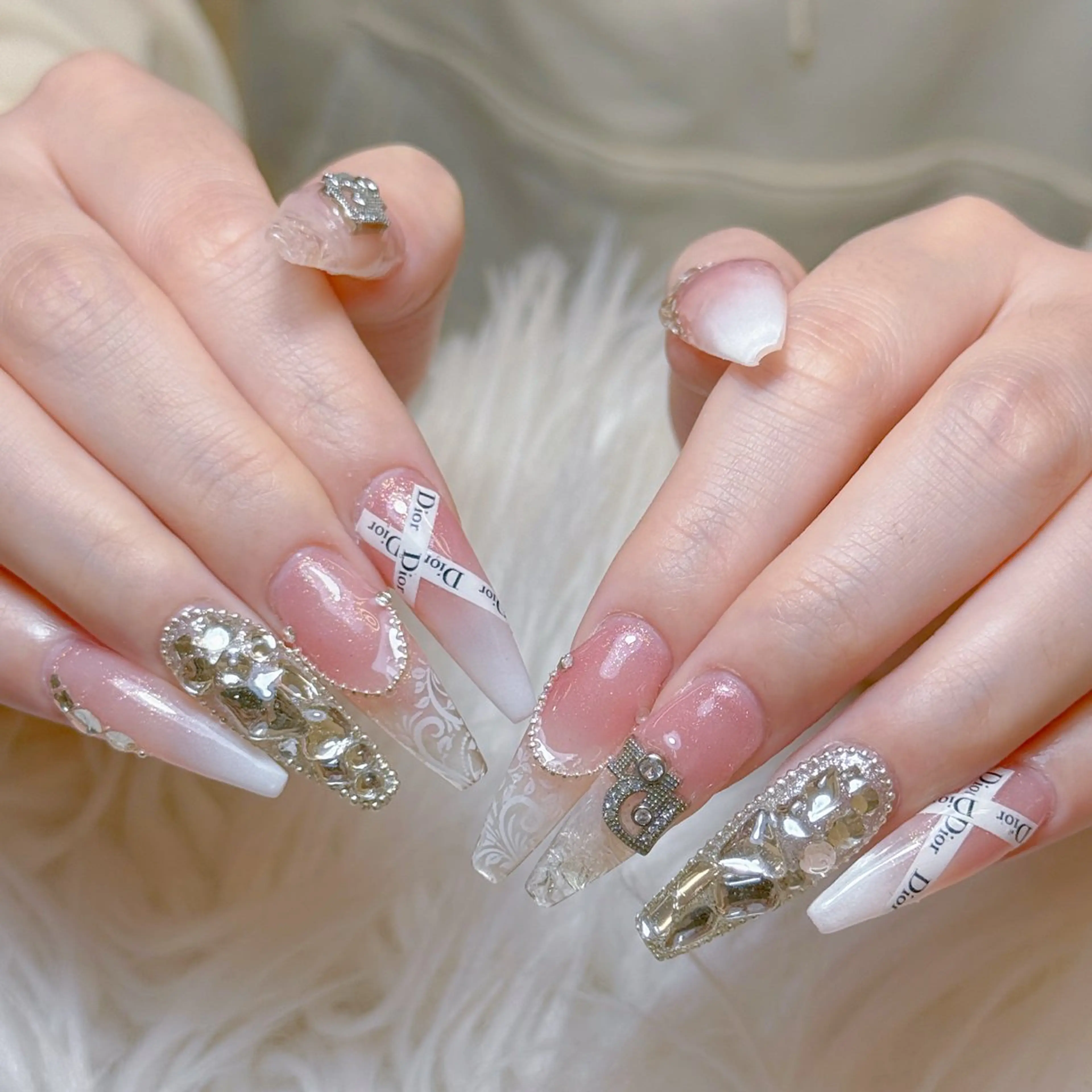 ネイル ハンドネイル ANH ゴテゴテネイルのネイルデザイン