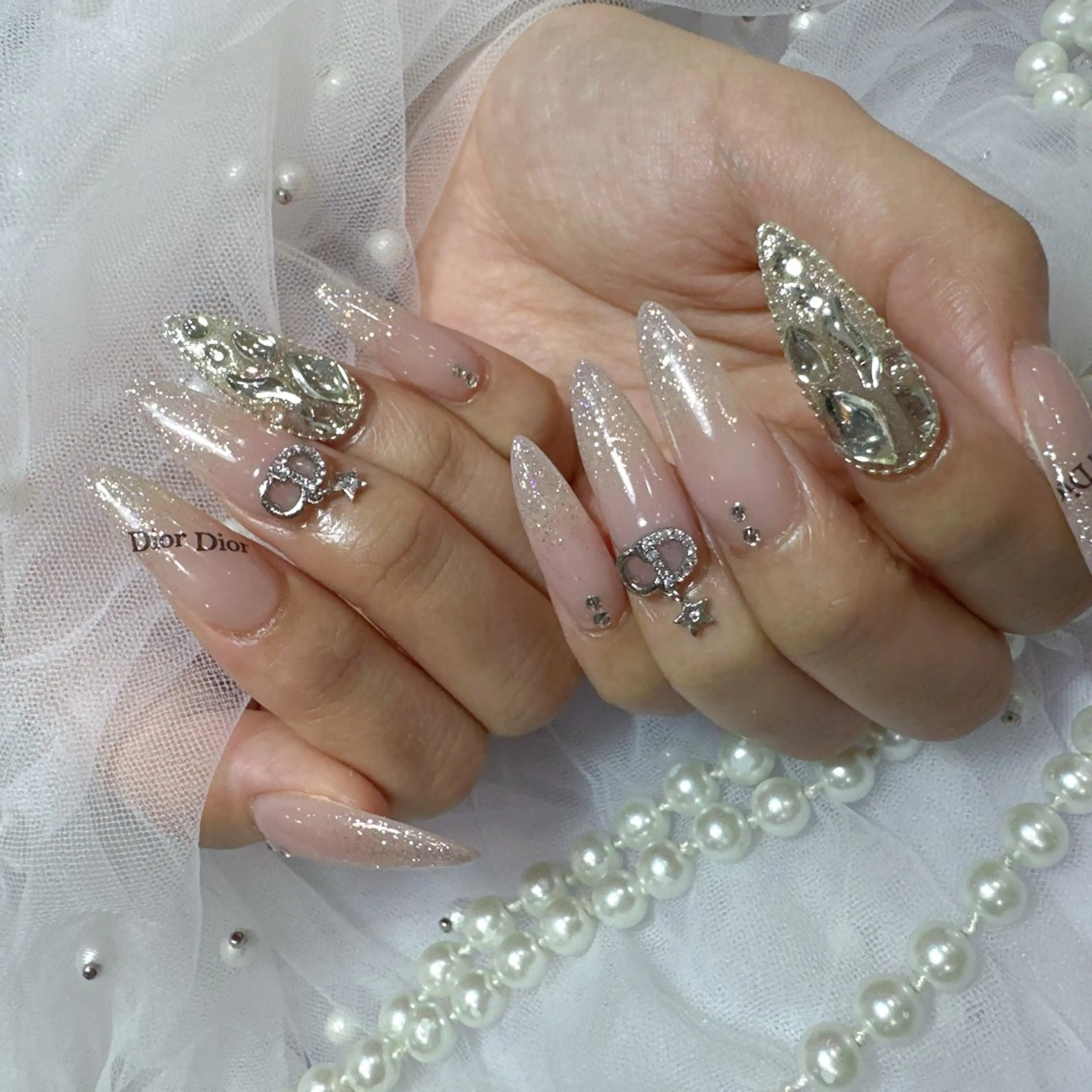 ネイル アートネイル フラッシュネイル フレンチネイル ジェルネイル ガラスフレンチ ハンドネイル You&Me Miyuのネイルデザイン