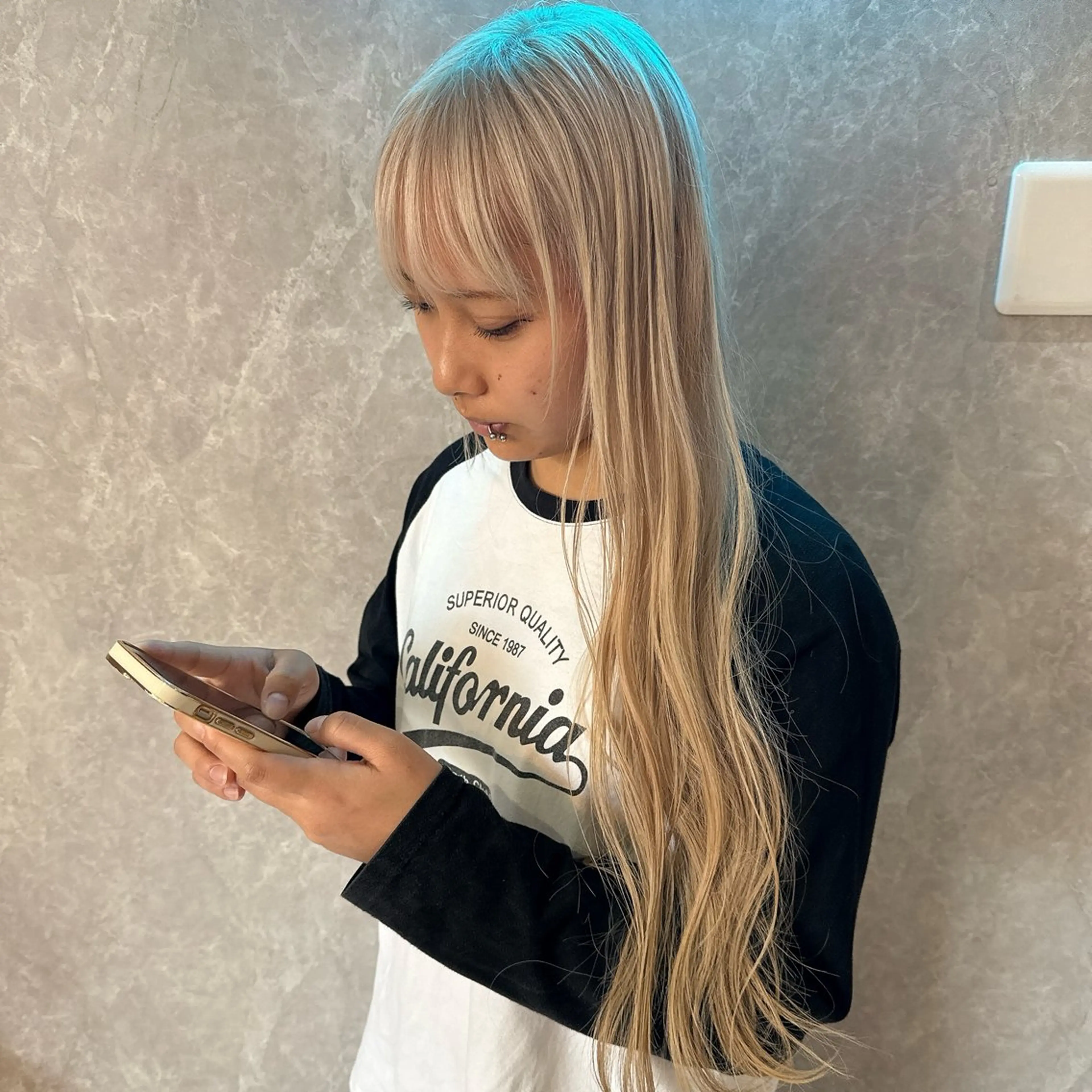 ロング カラー ブリーチ ブロンド ケアブリーチ ダブルカラー イヤリングカラー ヘアカラー トリートメント デザインカラー 髪質改善Lilithのその他イメージ