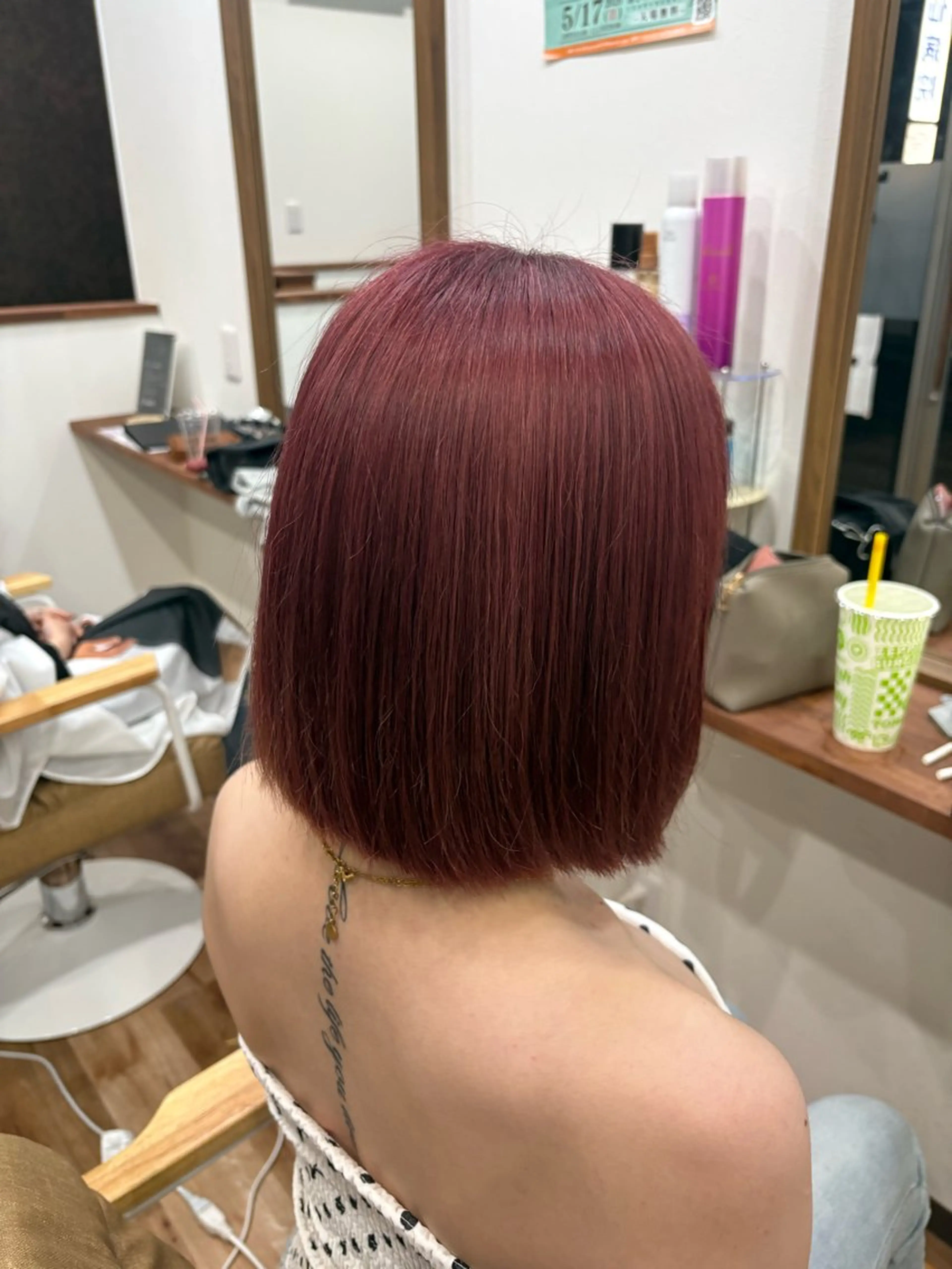 ショート カラー ヘアカラー hairs 897のヘアスタイル