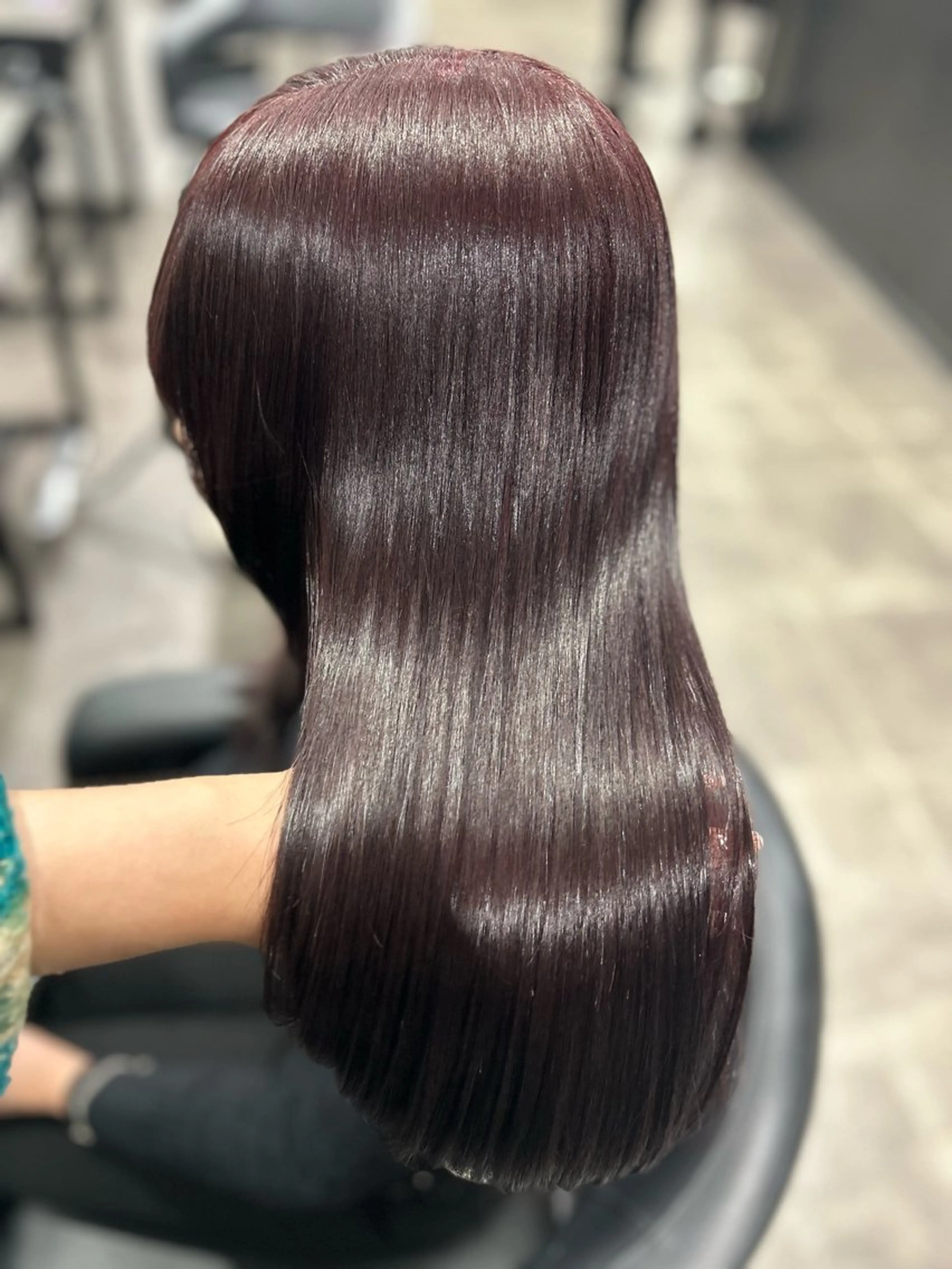 ロング カラー ヘアアレンジ レッドカラー カット ヘアカラー トリートメント ヘッドスパ ヘアセット 💎韓国/ レイヤー カット/ 暖色🫧のヘアスタイル