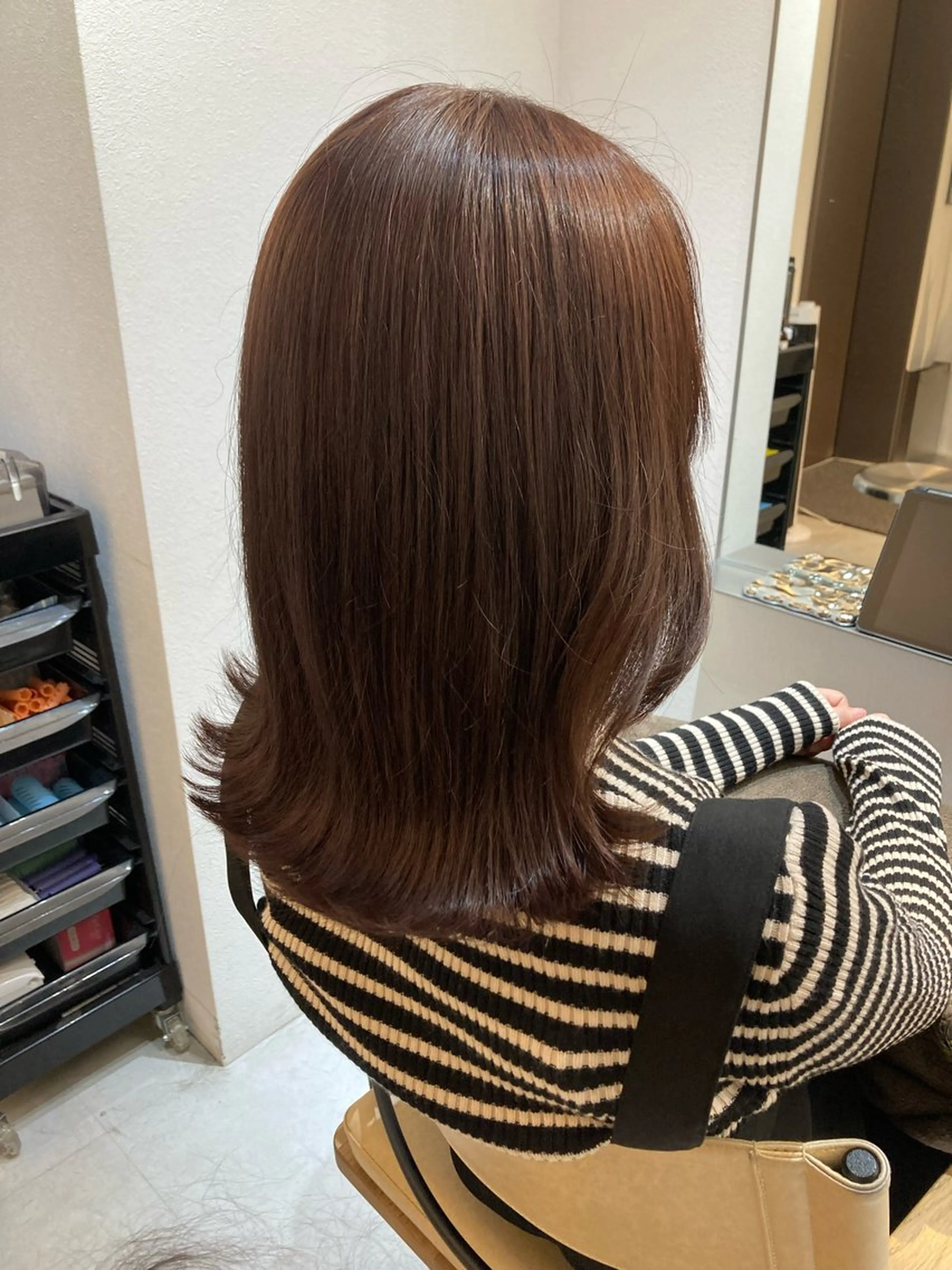 ミディアム ✨色持ちの良い艶 カラー✨蟹江真世のヘアスタイル