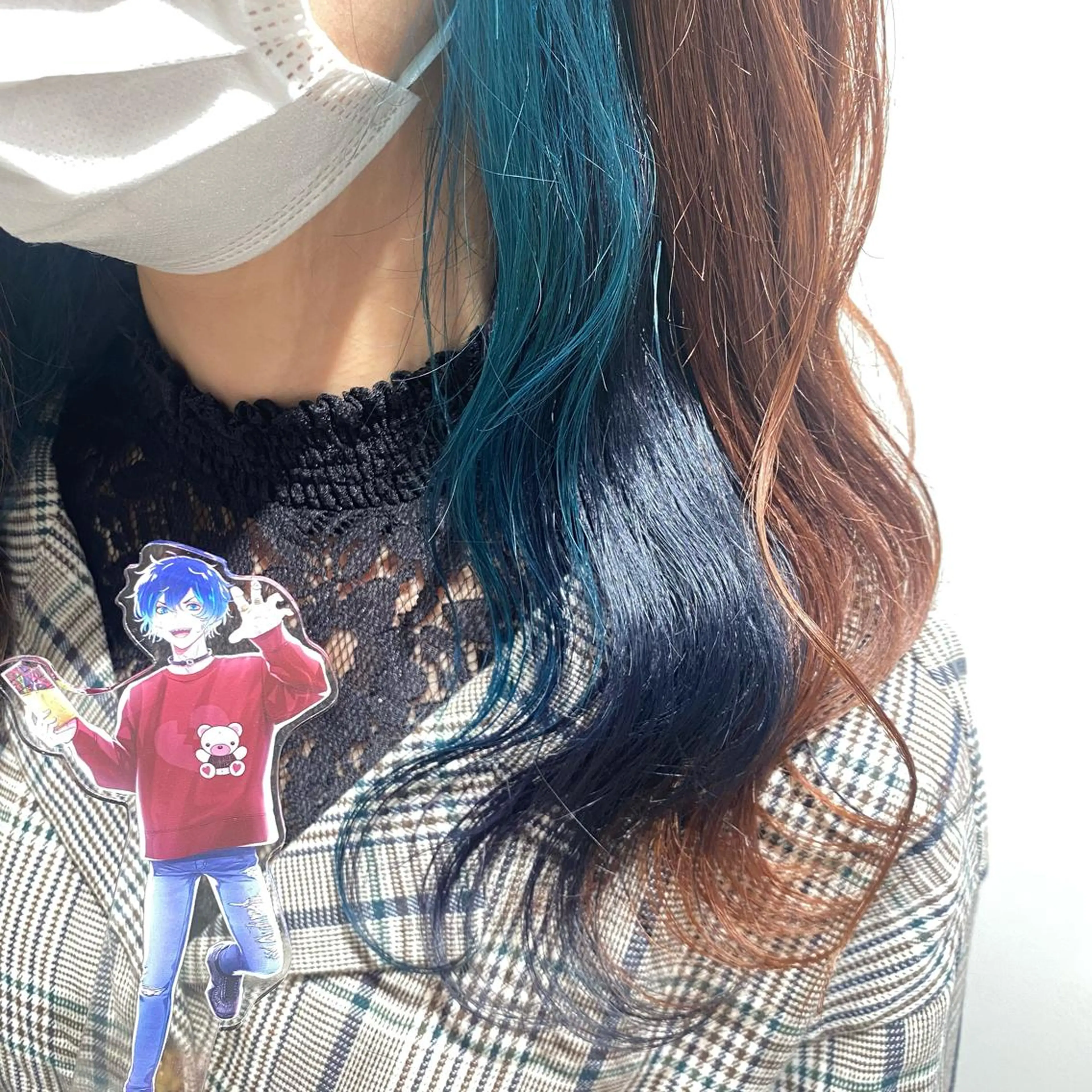 セミロング カラー イヤリングカラー インナーカラー ウルフカット 渋谷の人のヘアスタイル