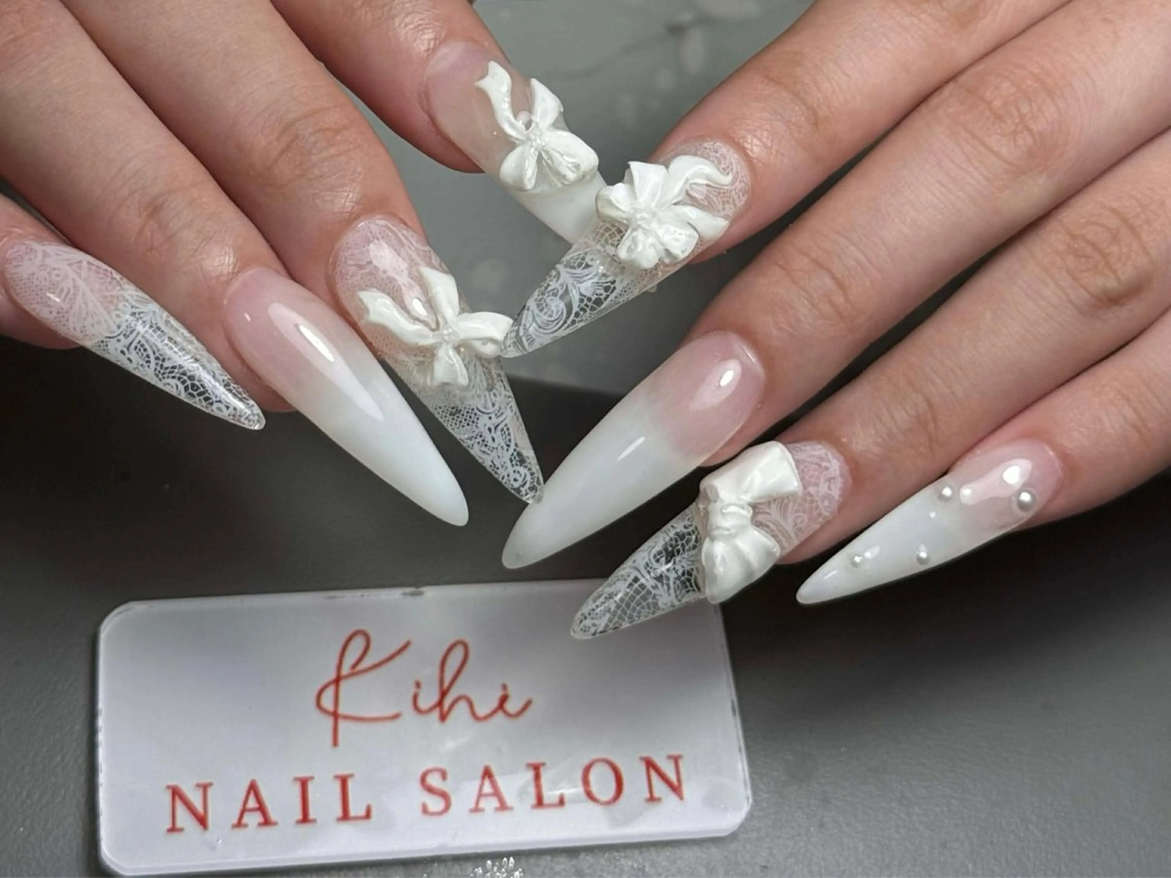 ネイル アートネイル フレンチネイル ジェルネイル グラデーション 韓国ネイル ハンドネイル 💕鈴木ユリ パラジェル/オフ無料のネイルデザイン