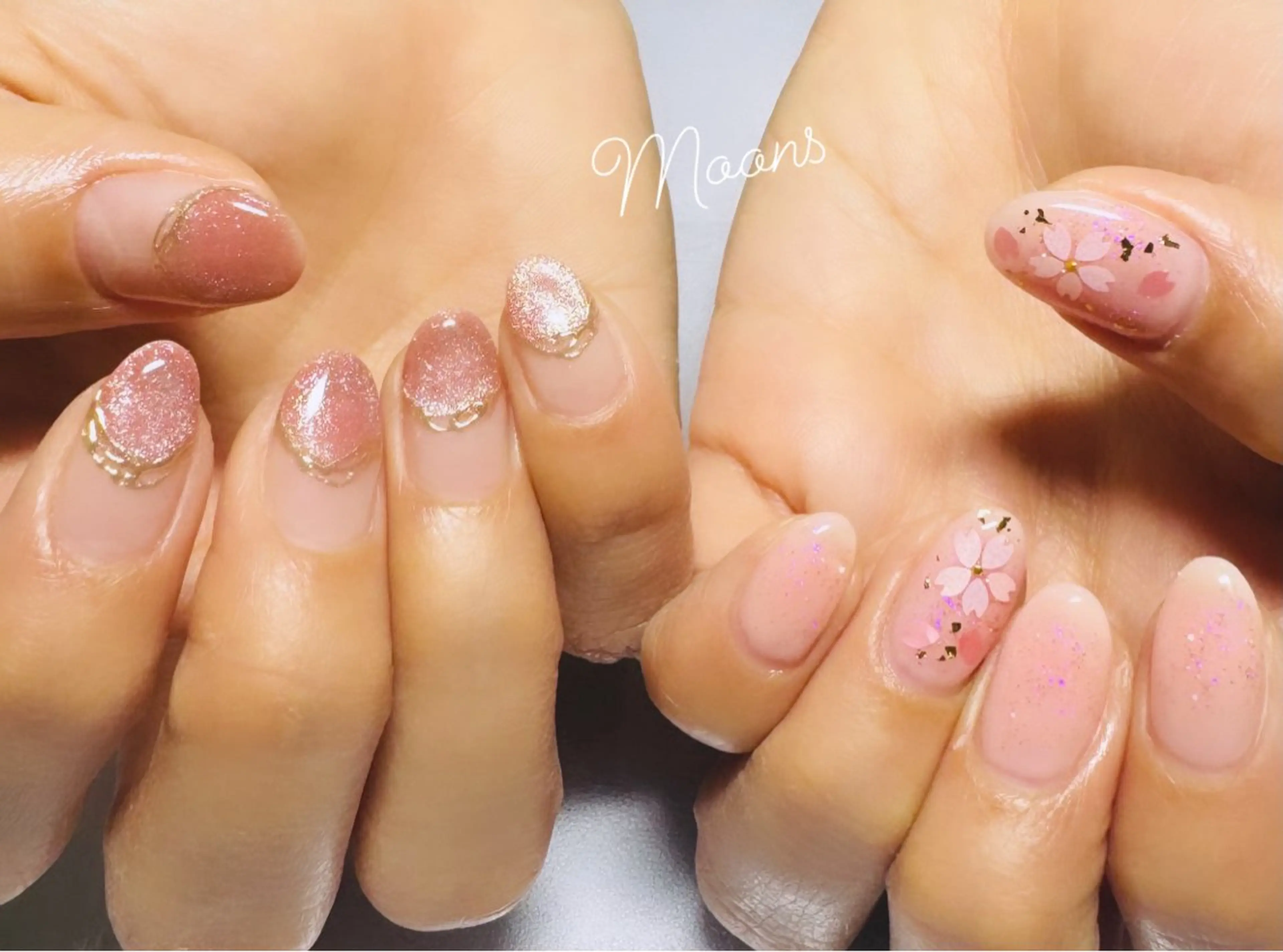 ネイル Moons nail 💅✨のネイルデザイン