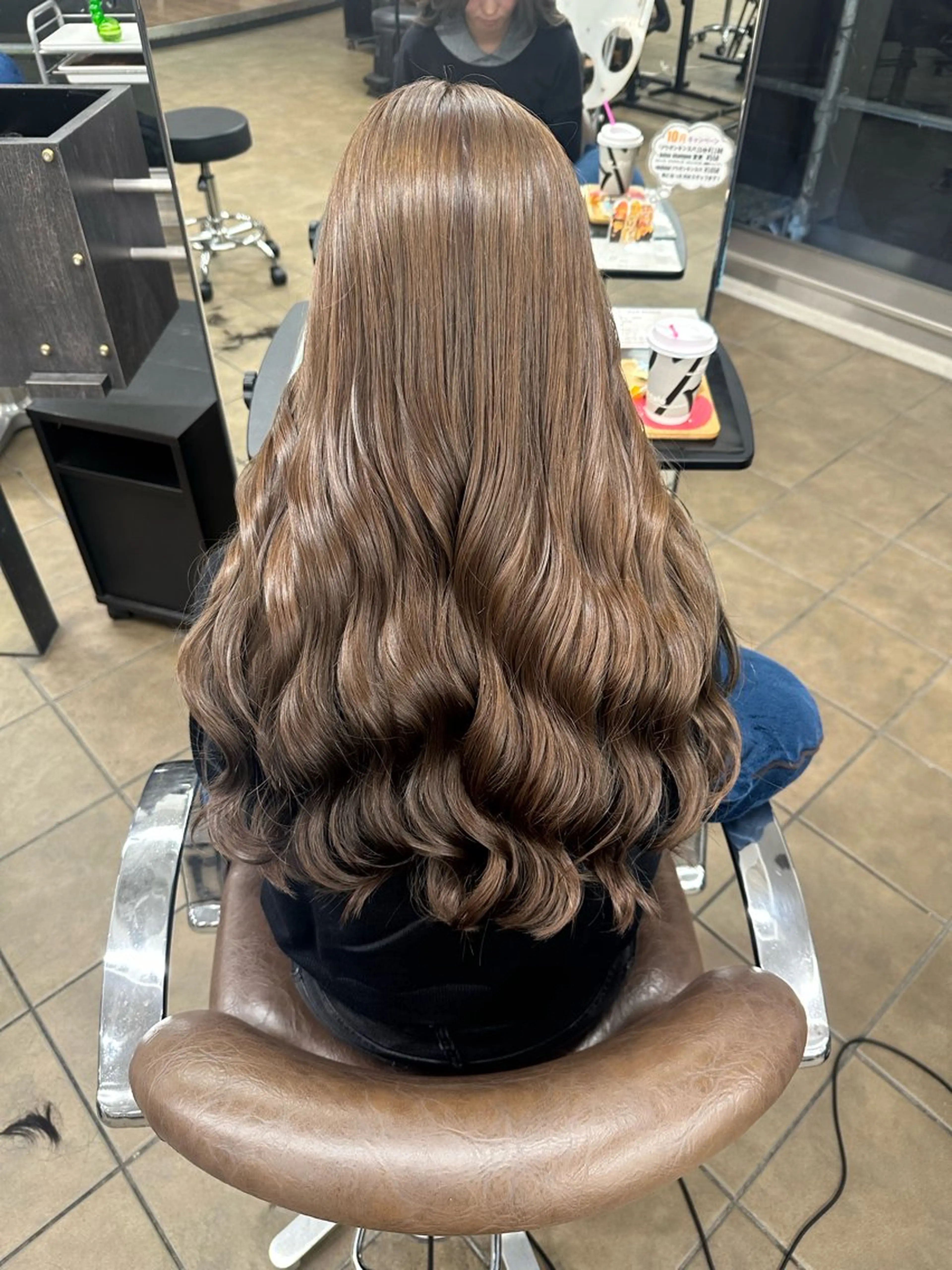 ロング カラー ブラウンカラー ヘアカラー 岡山 紗里奈のヘアスタイル