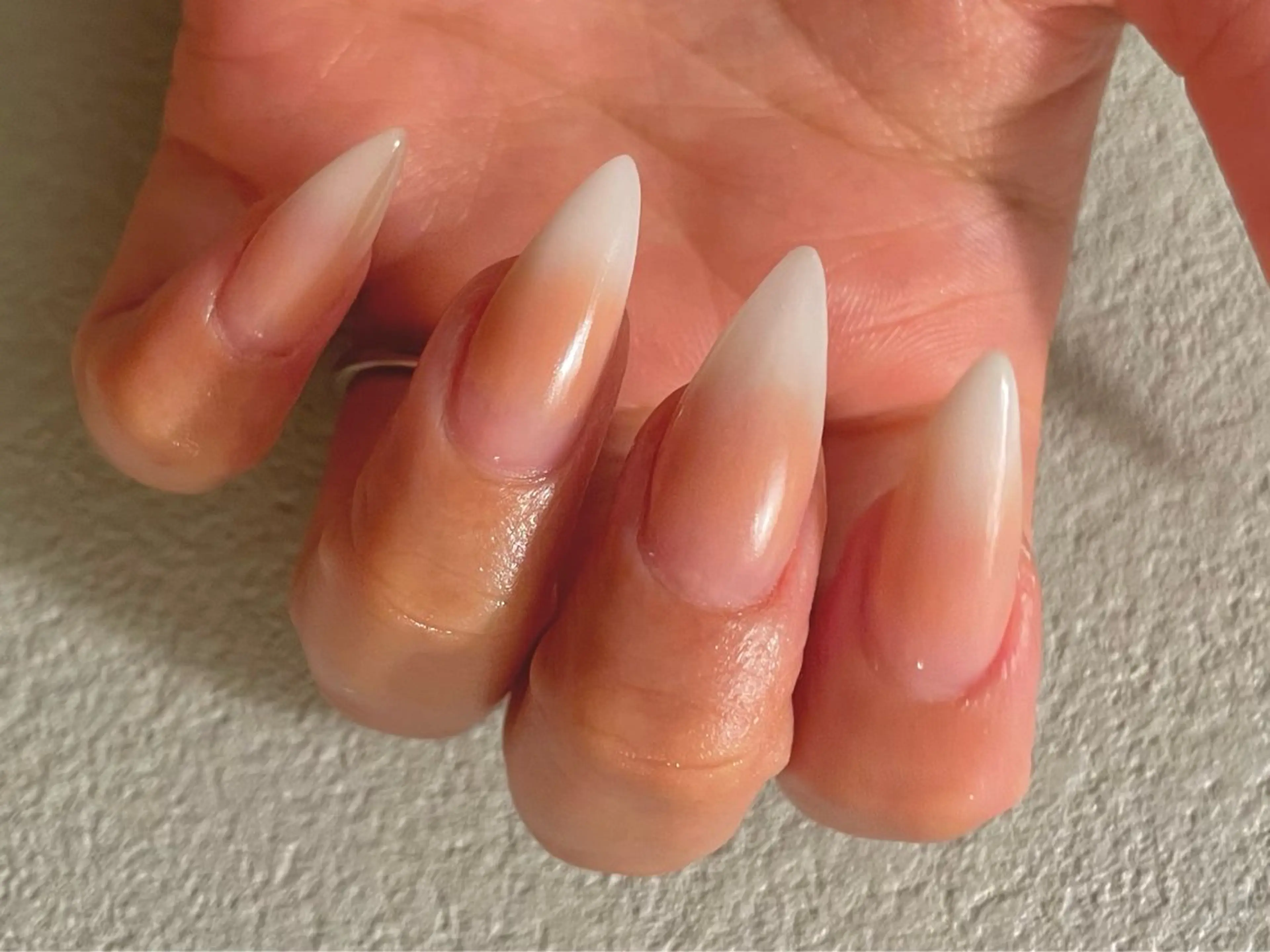 ネイル スカルプネイル Home salon Rのネイルデザイン