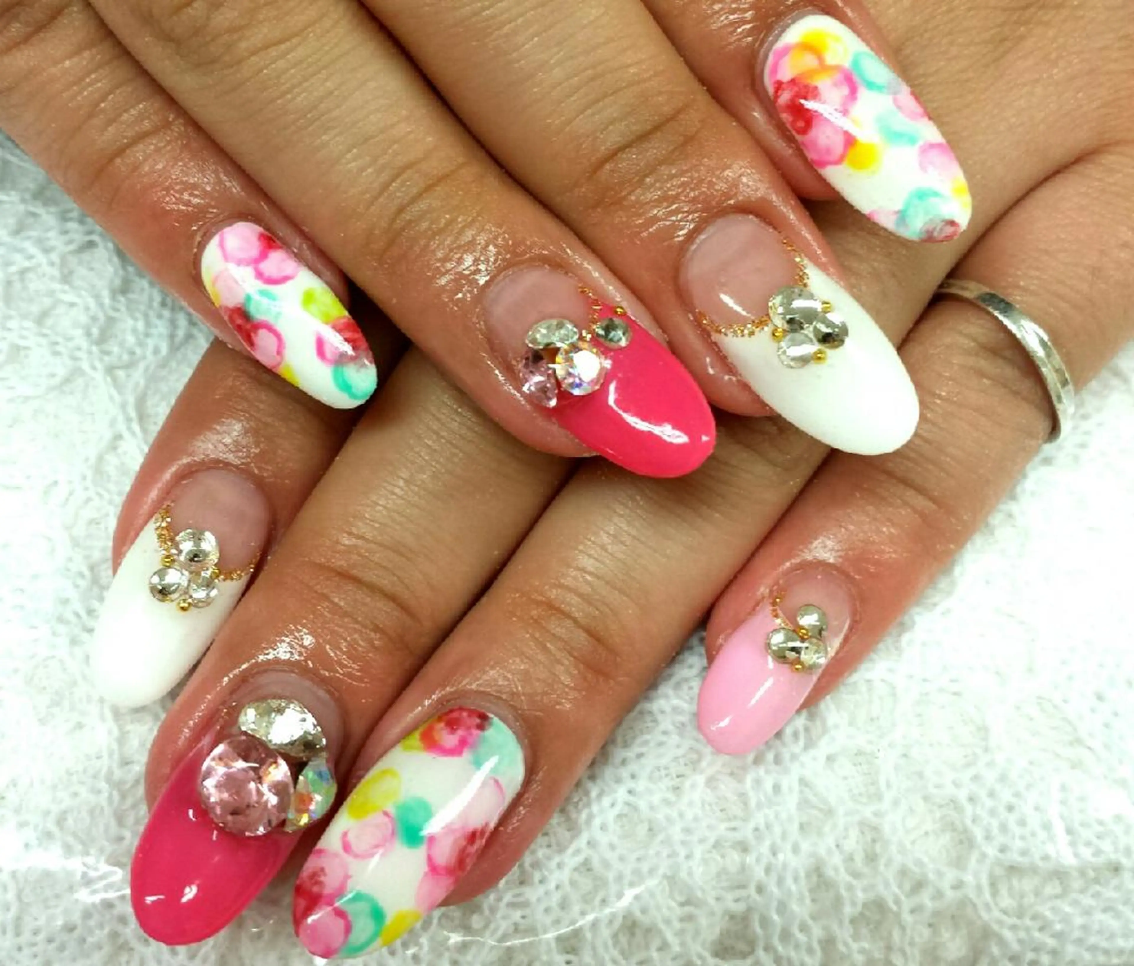 ネイル 河野ちえ (雑誌掲載サロン)のネイルデザイン