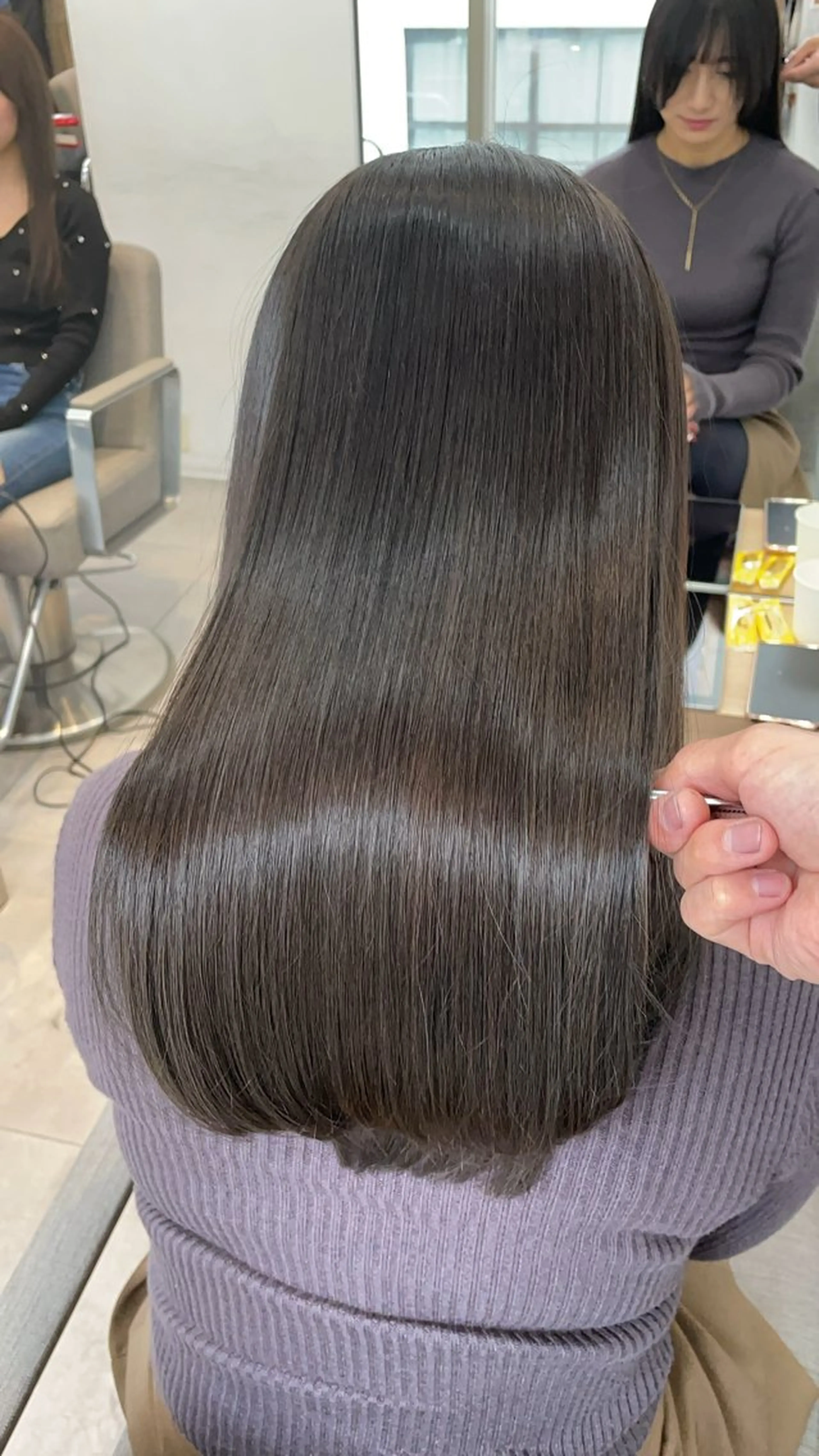 セミロング カラー 髪質改善 ✨髪質改善✨美髪 矯正🫧小泉のヘアスタイル