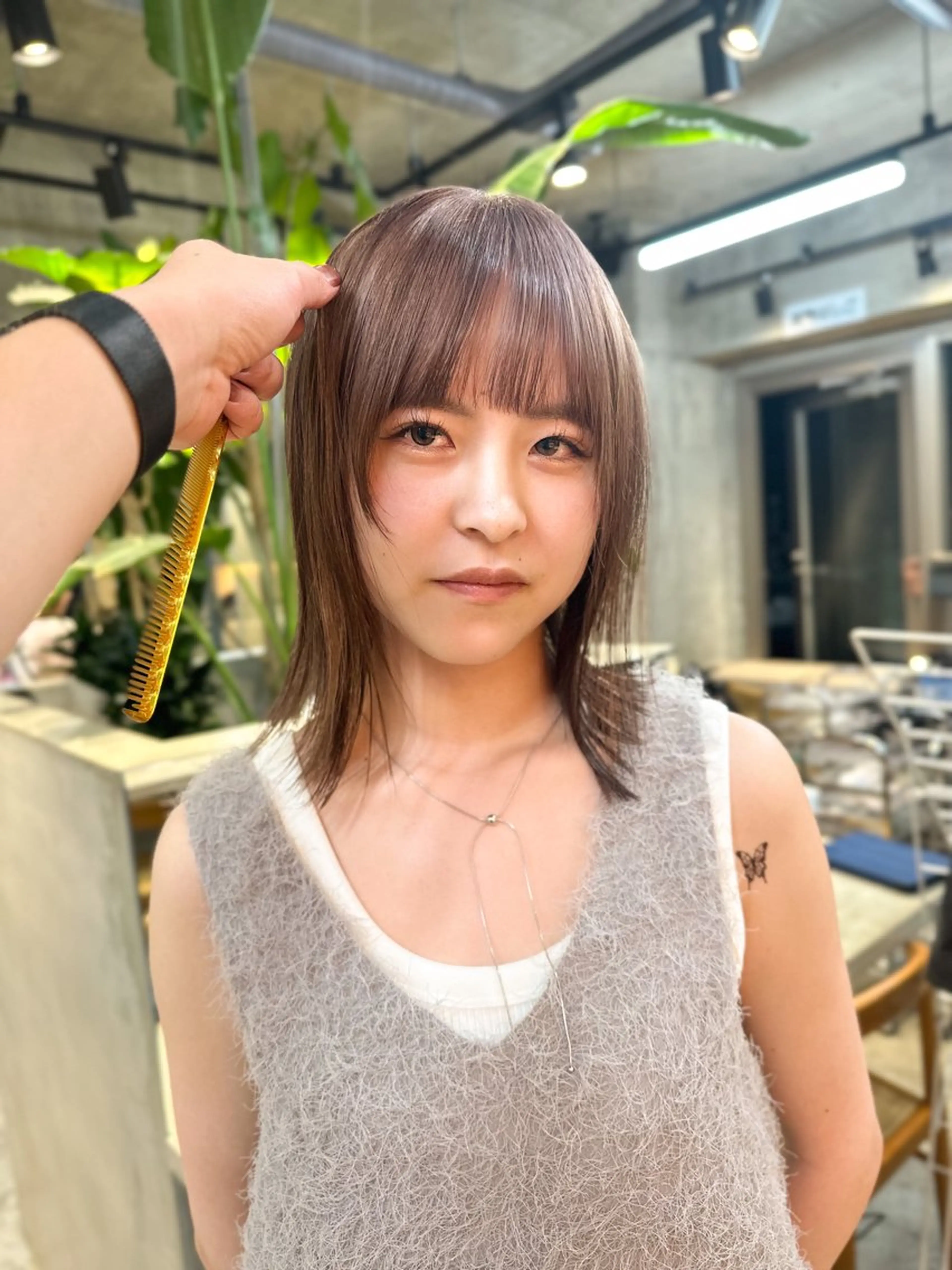 ミディアム カラー ベージュカラー ミルクティーベージュ ハイライト🌟/ ボブ/豊田のヘアスタイル