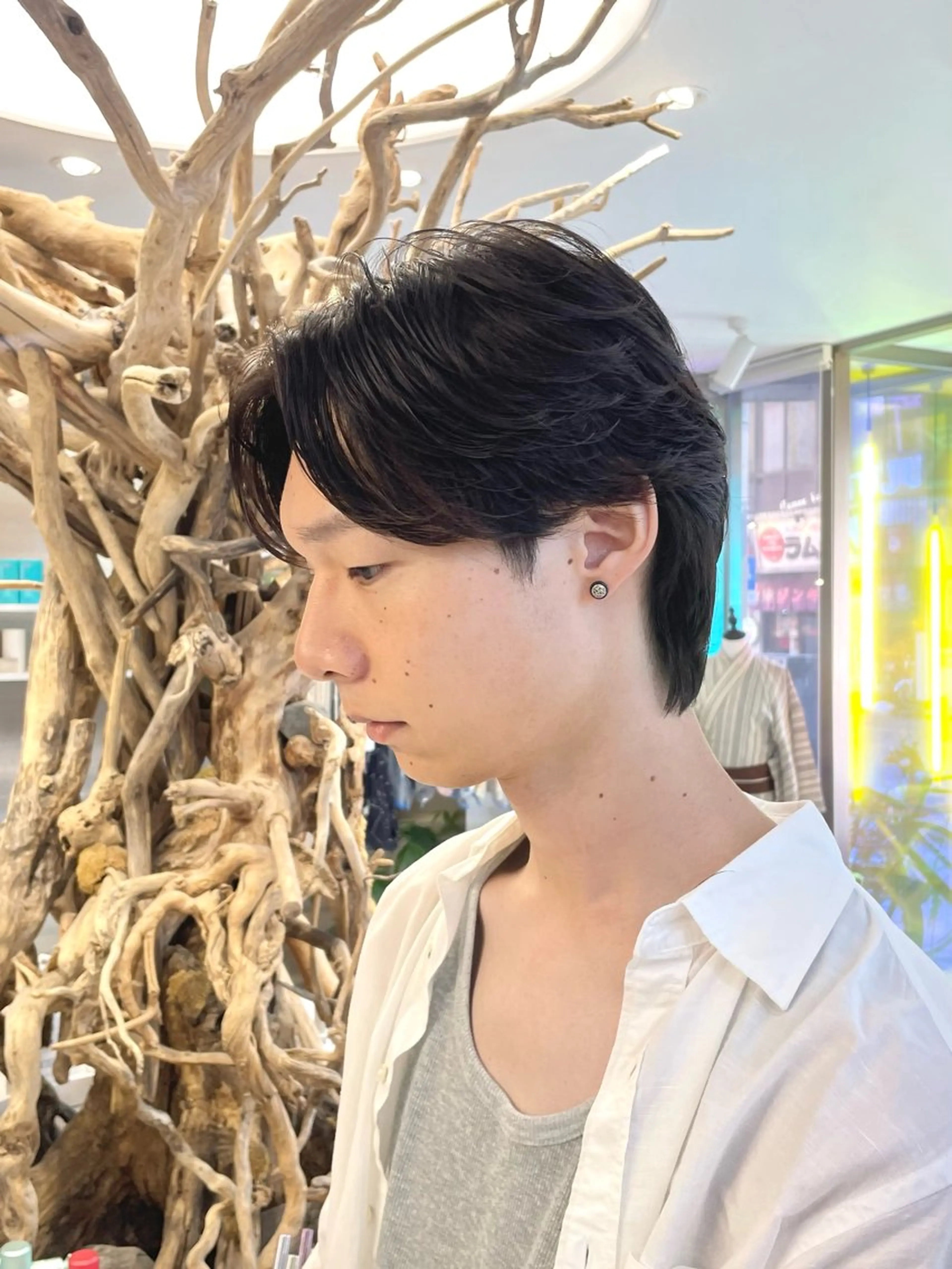 ショート メンズ センターパート フェザーパーマ カルマパーマ メンズパーマ カット フェザーショート⚡️ REONのヘアスタイル