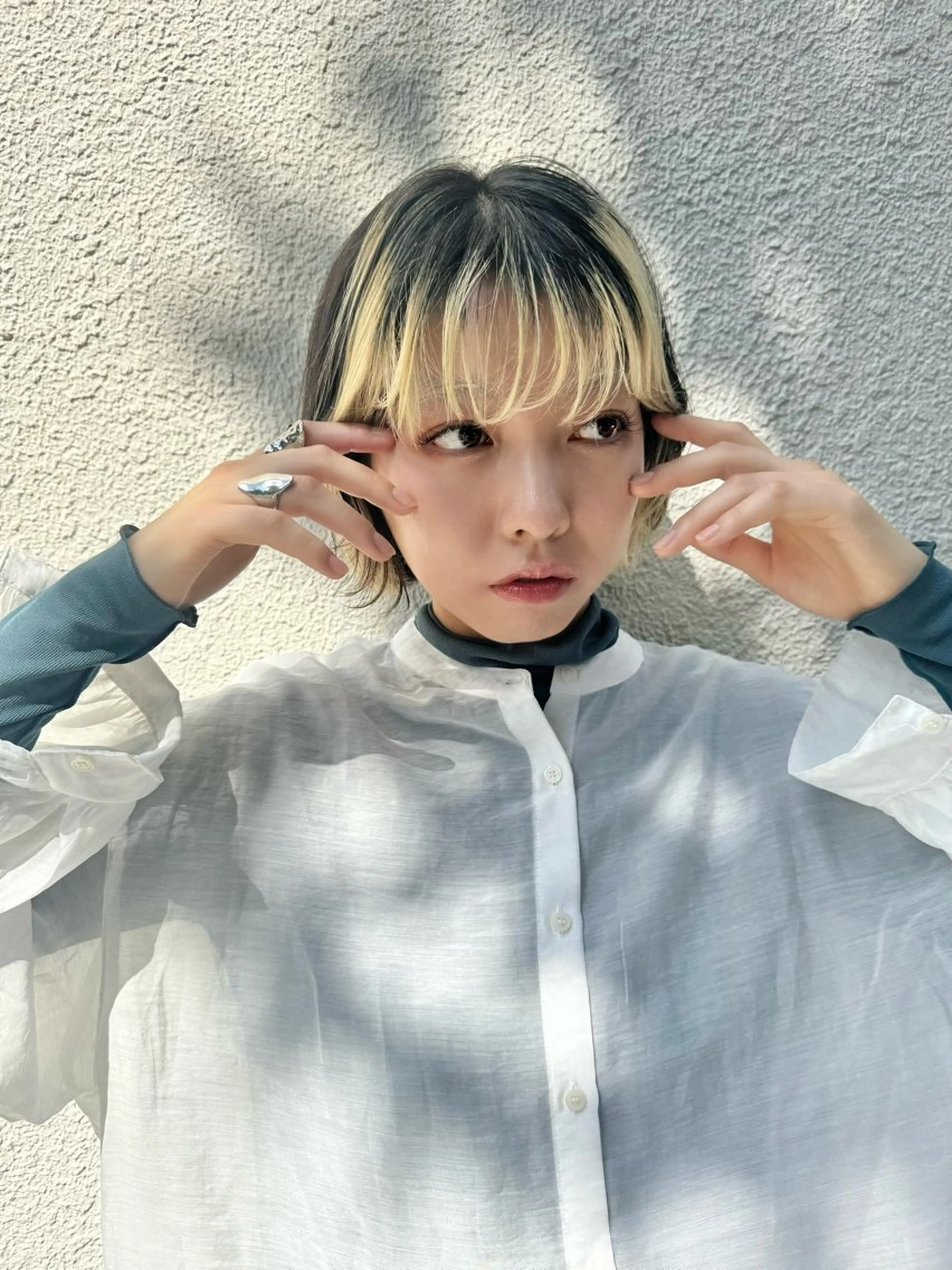 ショート カラー ブリーチ デザインカラー 金山/レイヤー カット/Hikariのヘアスタイル