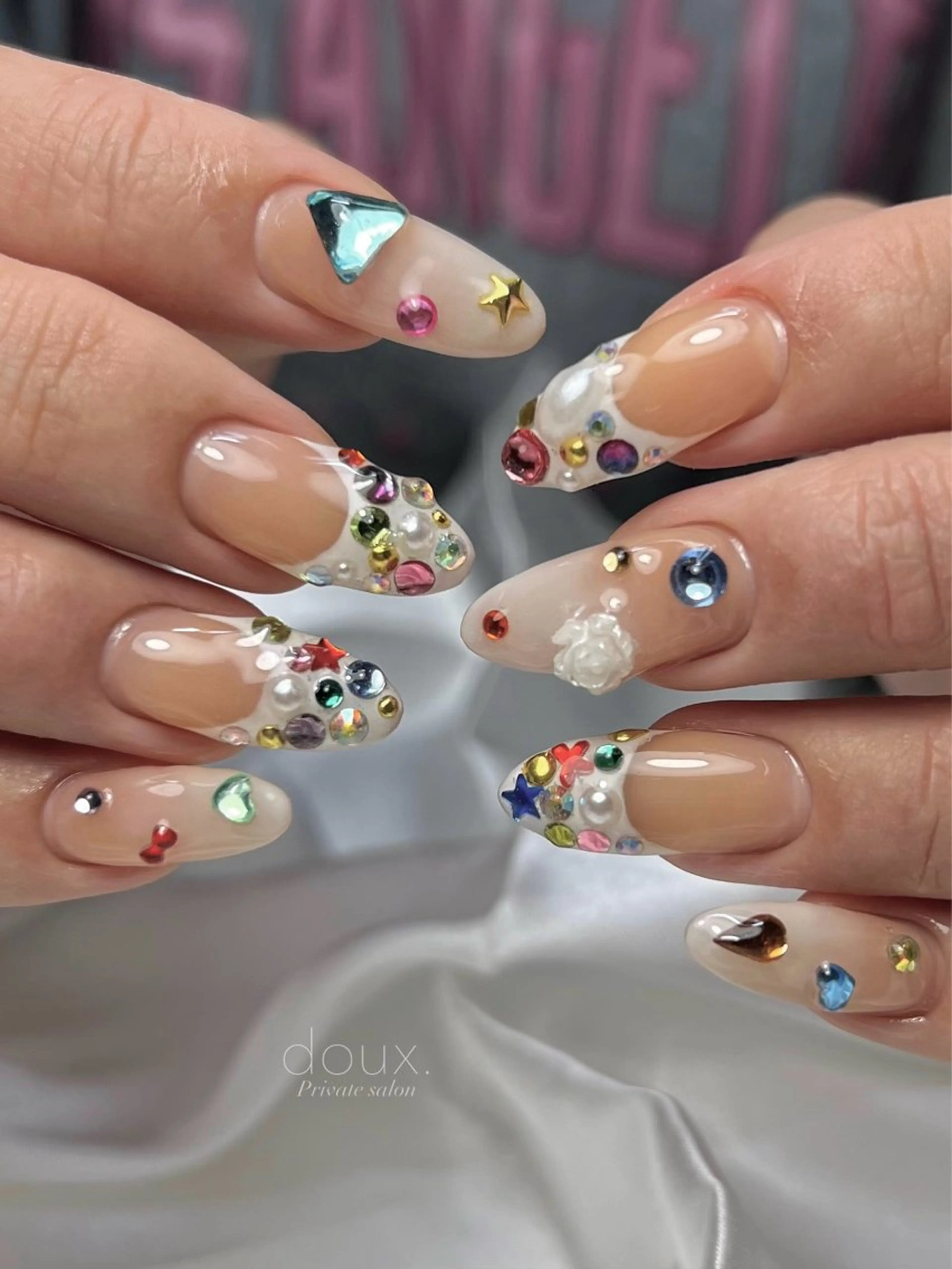 ネイル フラッシュネイル フレンチネイル ハート 韓国ネイル マグネットネイル ハンドネイル doux. nailのネイルデザイン