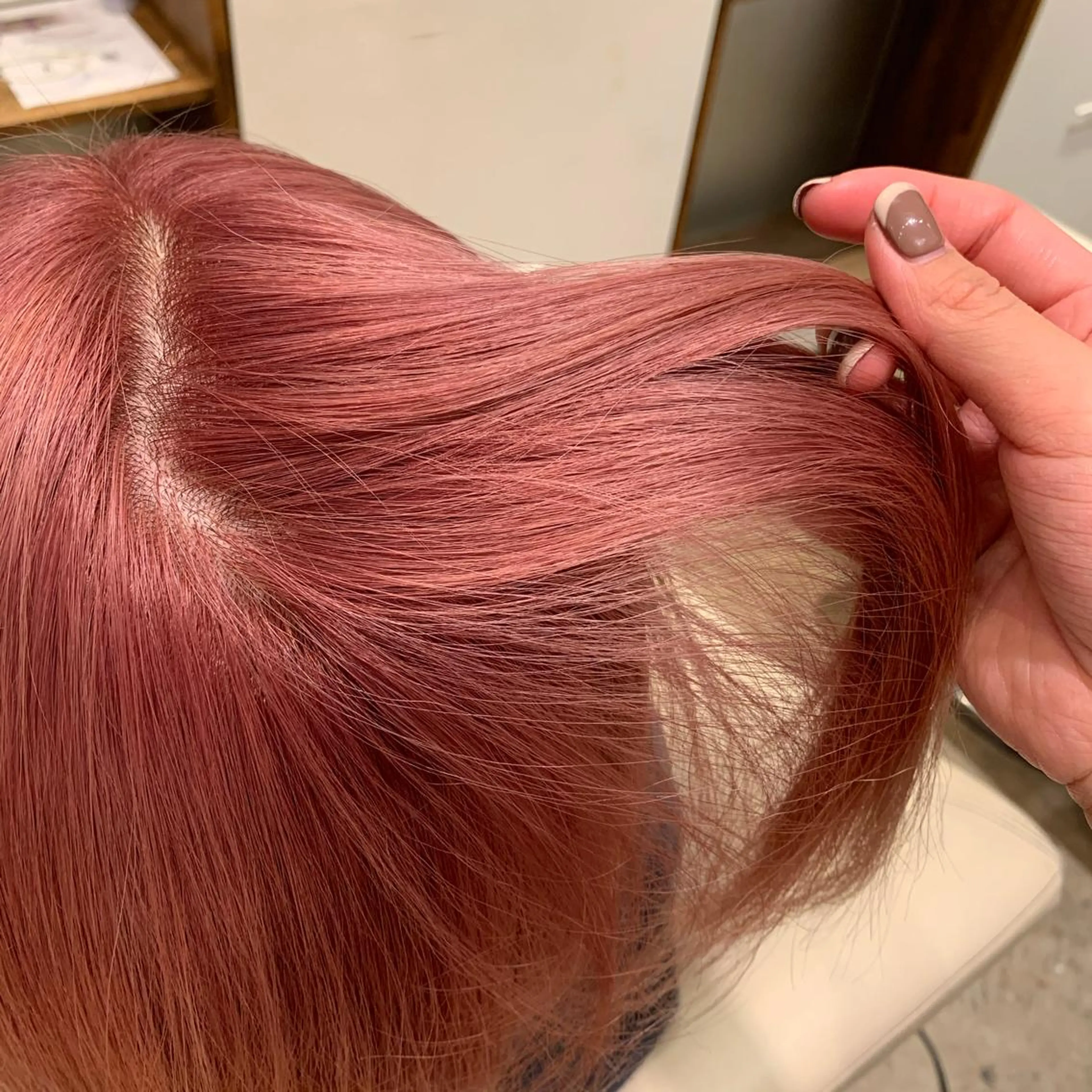 ミディアム カラー ブリーチ ピンクカラー 【完全個室】髪質改善 暖色カラー/山崎唯奈のヘアスタイル