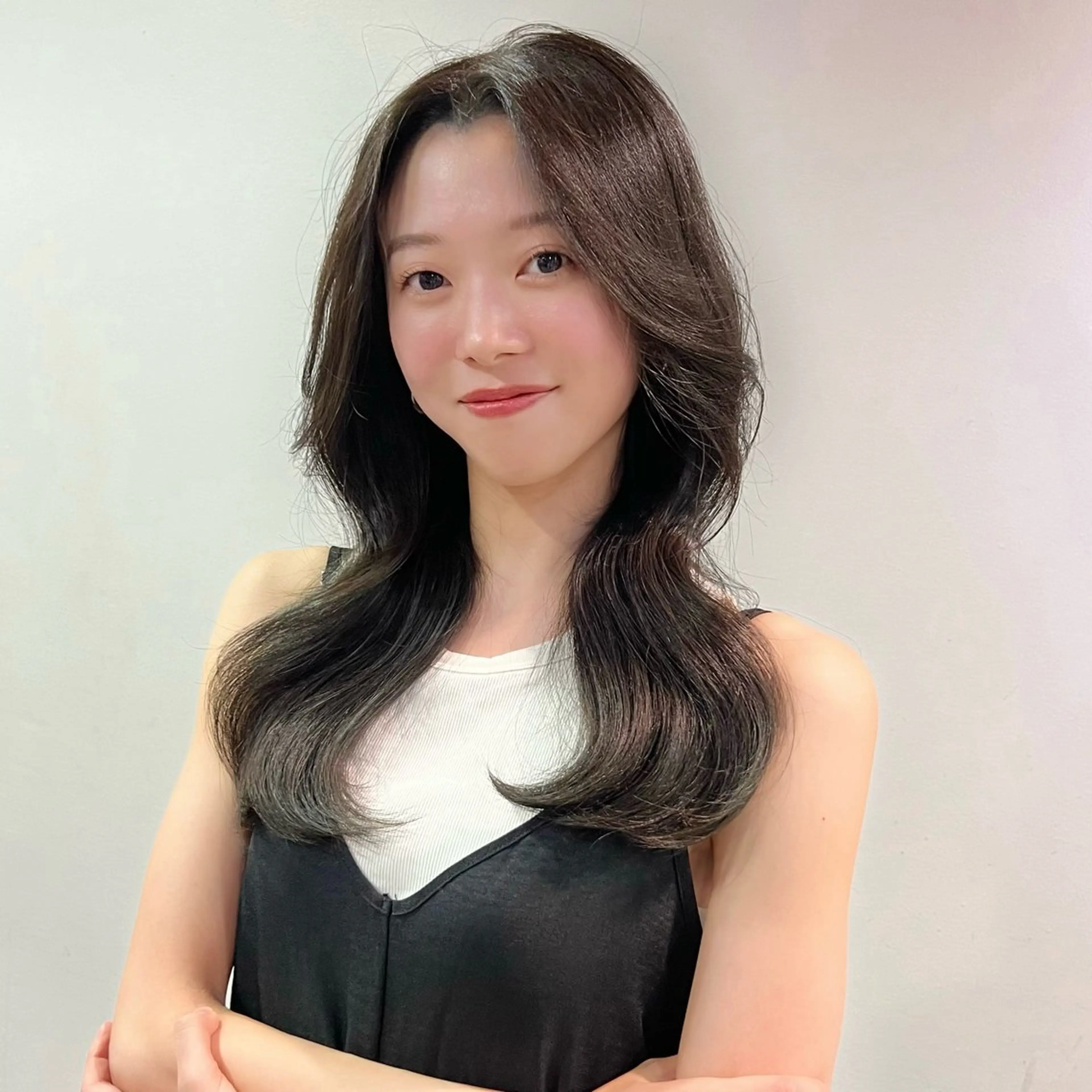 ロング カラー ヘアアレンジ ブリーチ 透明感カラー ダブルカラー ブリーチなしカラー ヘアカラー トリートメント ヘアセット 韓国ヘア/透明感 カラー🤍yukaのヘアスタイル