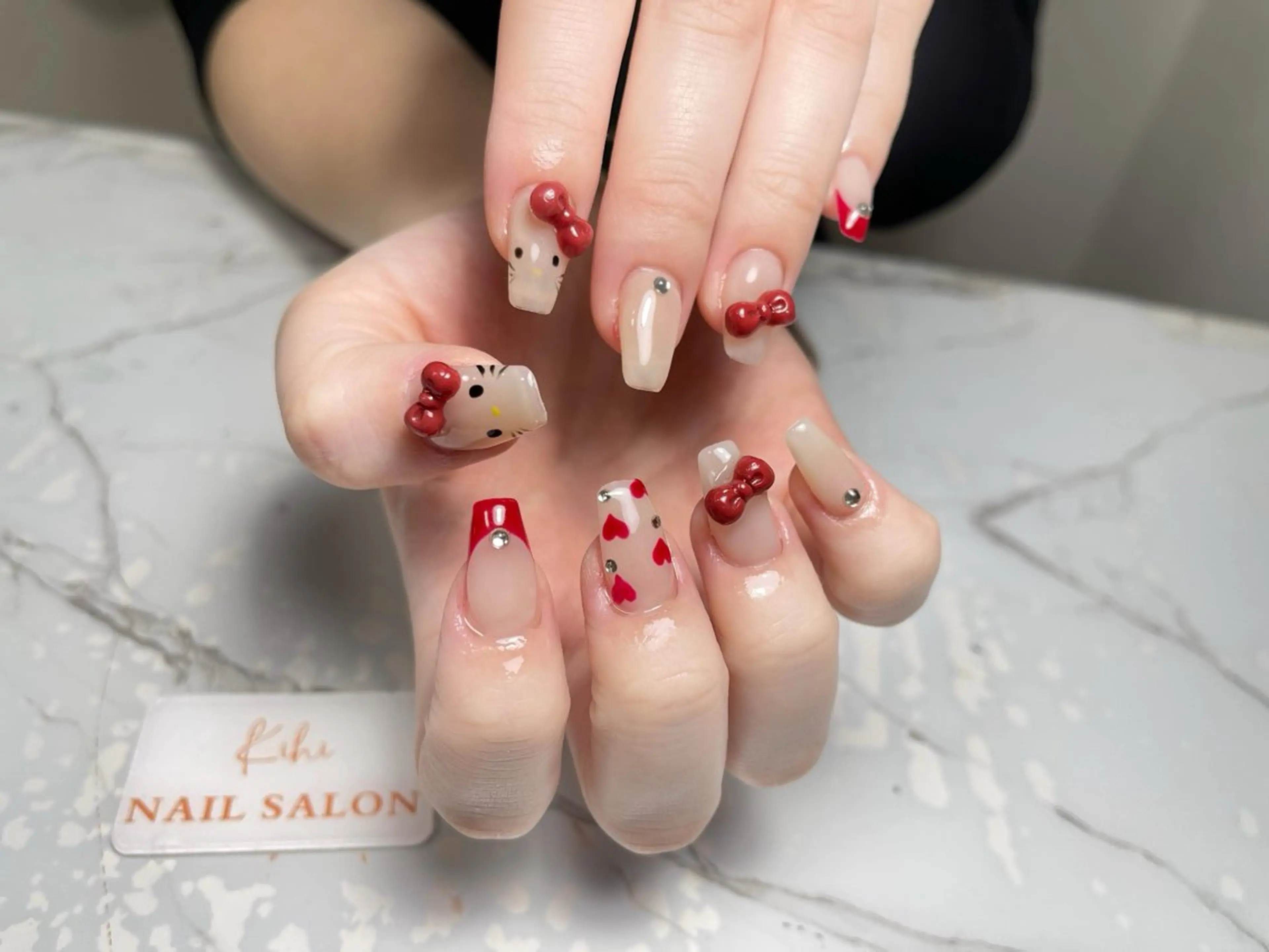 ネイル アートネイル フレンチネイル ジェルネイル グラデーション 韓国ネイル ハンドネイル 💕鈴木ユリ パラジェル/オフ無料のネイルデザイン