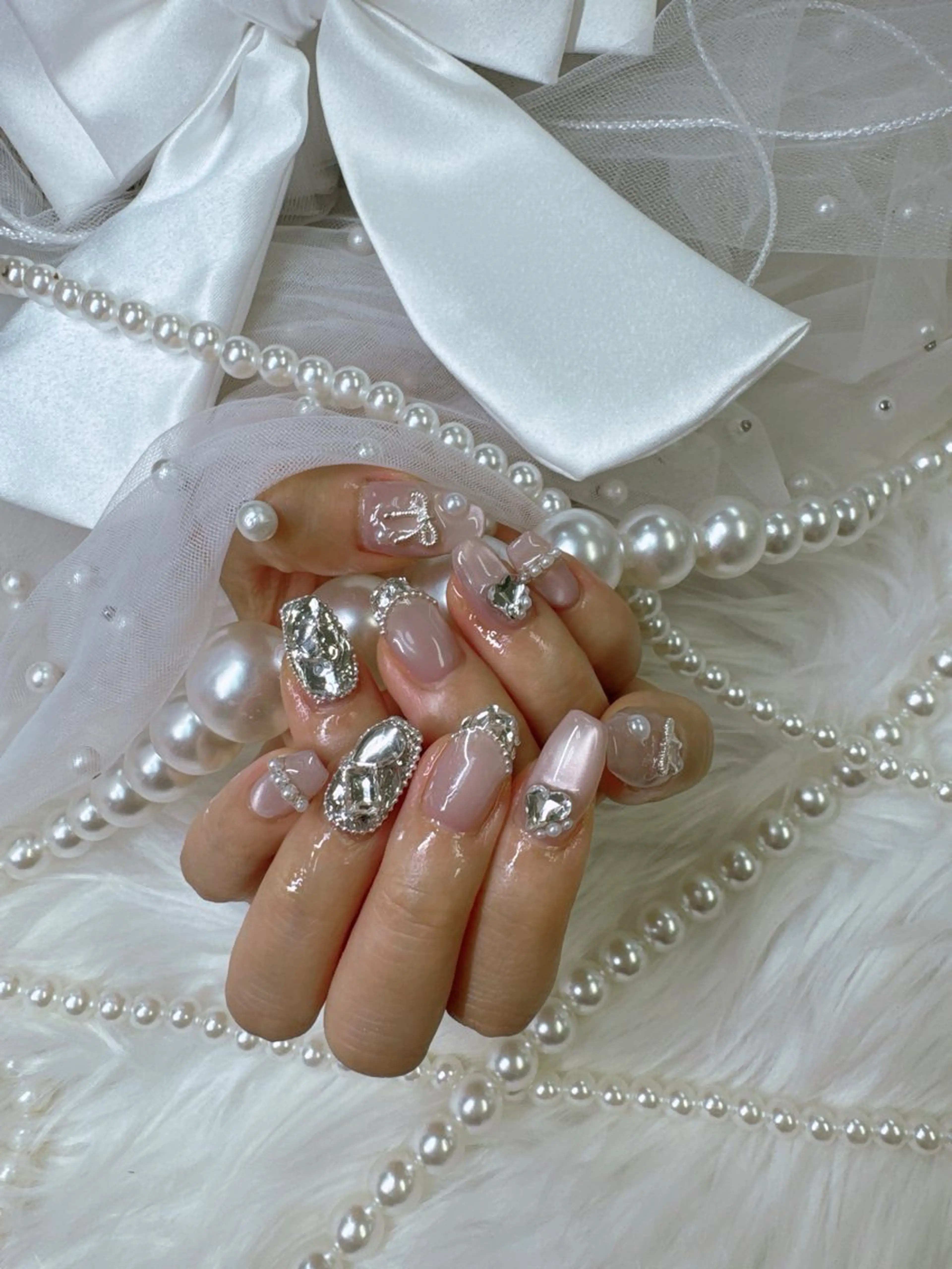 ネイル アートネイル べっ甲ネイル ボルドー チークネイル フレンチネイル ハンドネイル Queeens nailのネイルデザイン