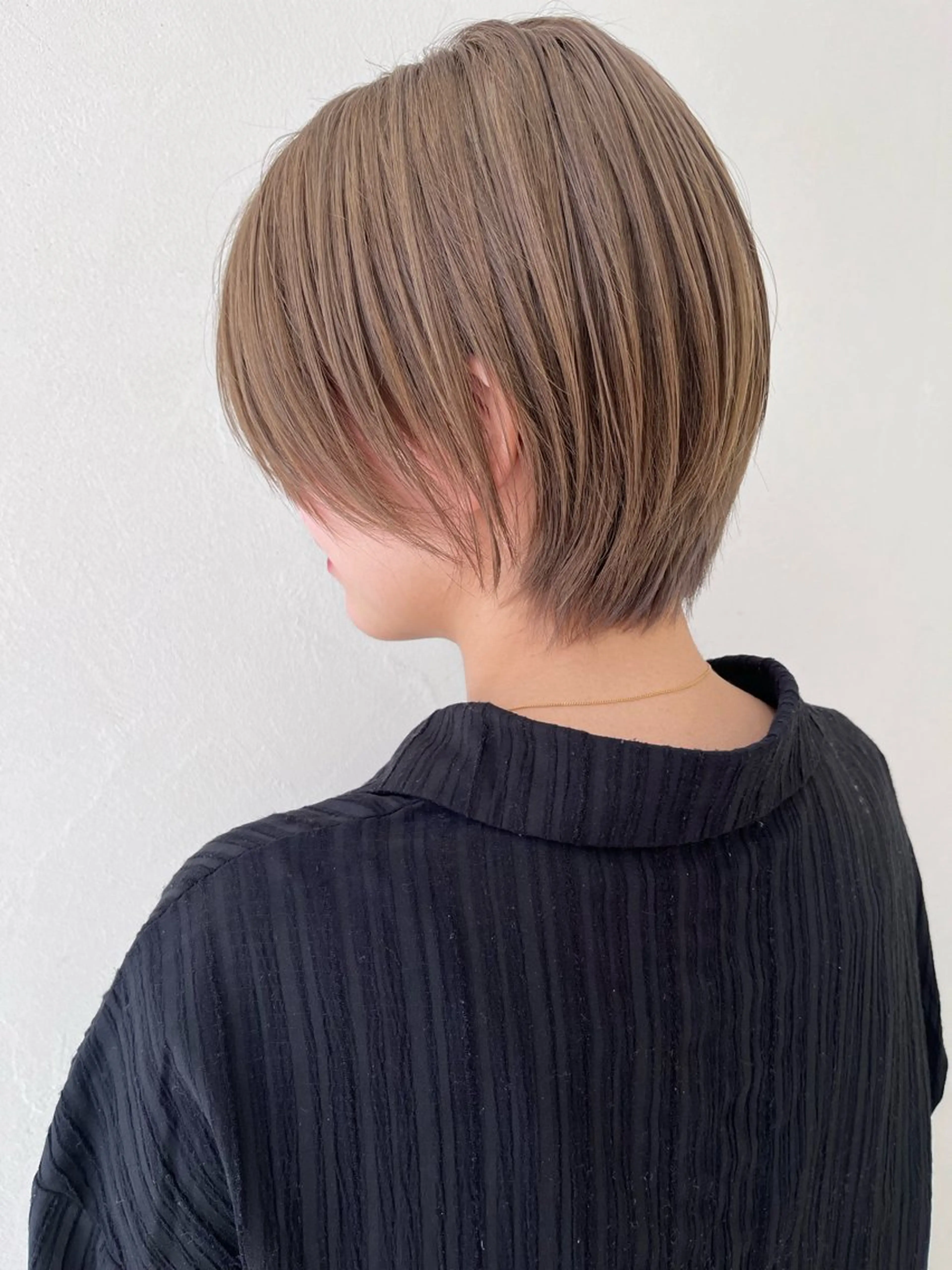 ショート カラー ベージュカラー ミルクティーベージュ ショートヘア 透明感カラー🫧🌈 似合わせカット✂︎のヘアスタイル