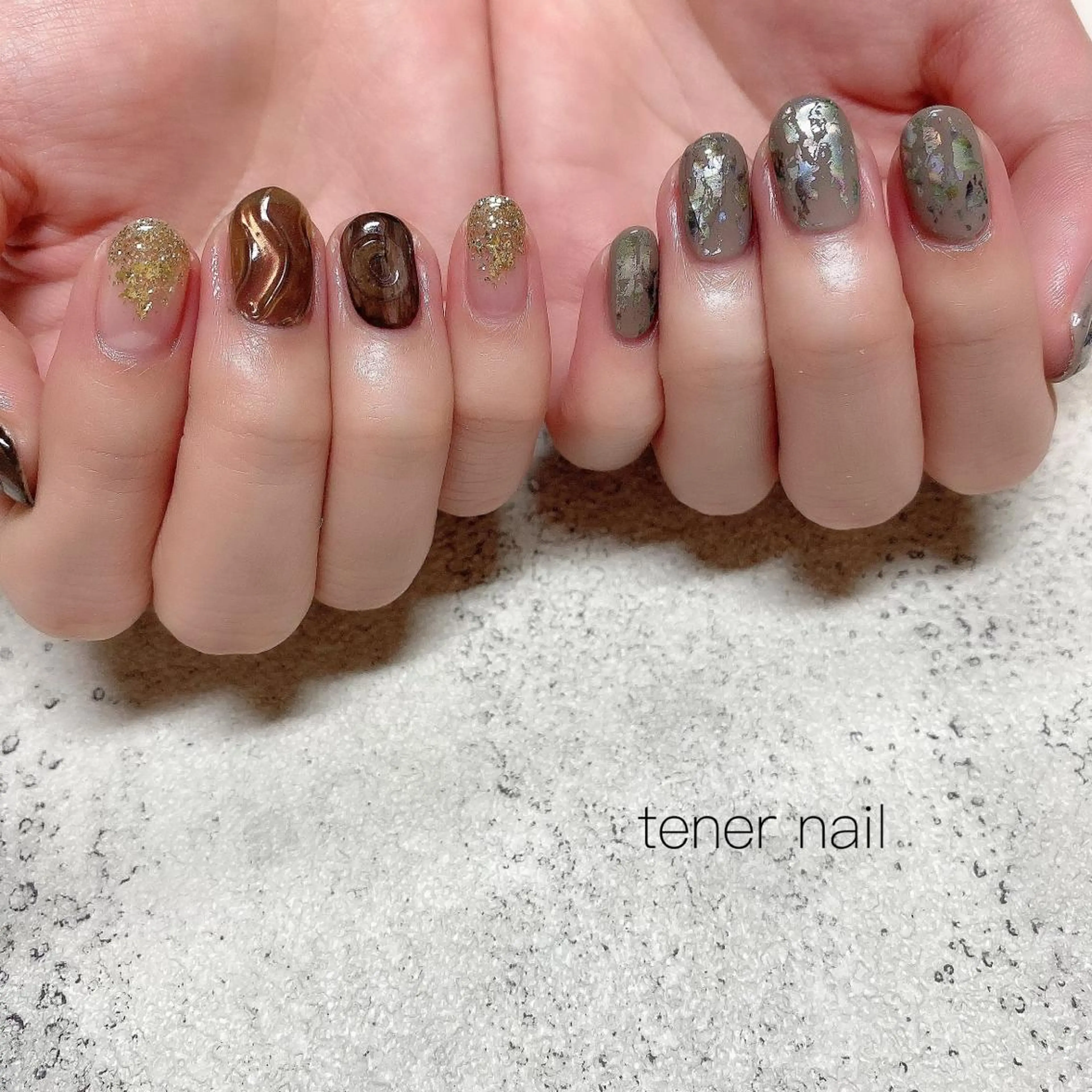 ネイル ブラウン ミラーネイル テネルネイル tener nailのネイルデザイン