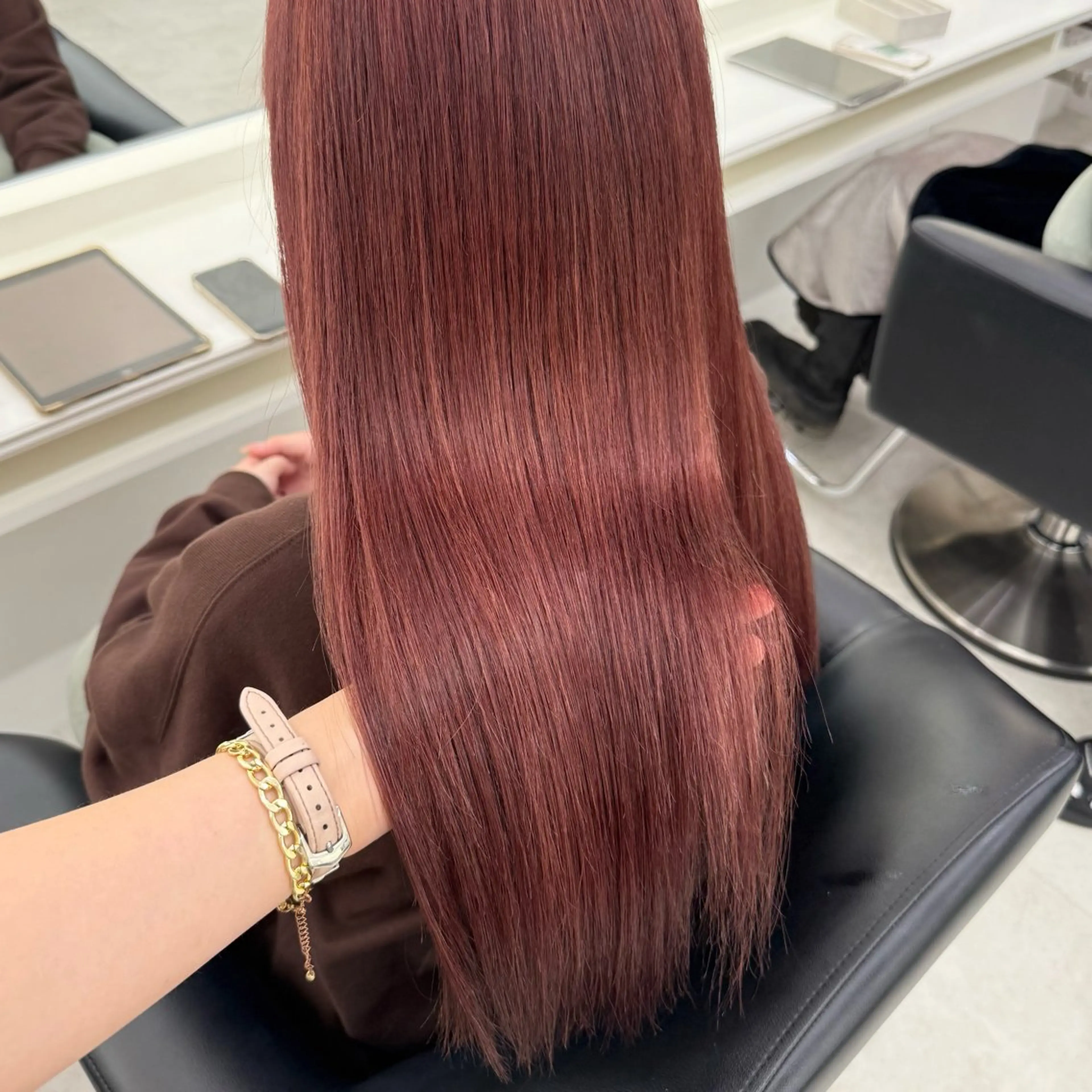 ロング カラー ブリーチ ピンクカラー レッドカラー ParveMix いしいまお🌼のヘアスタイル