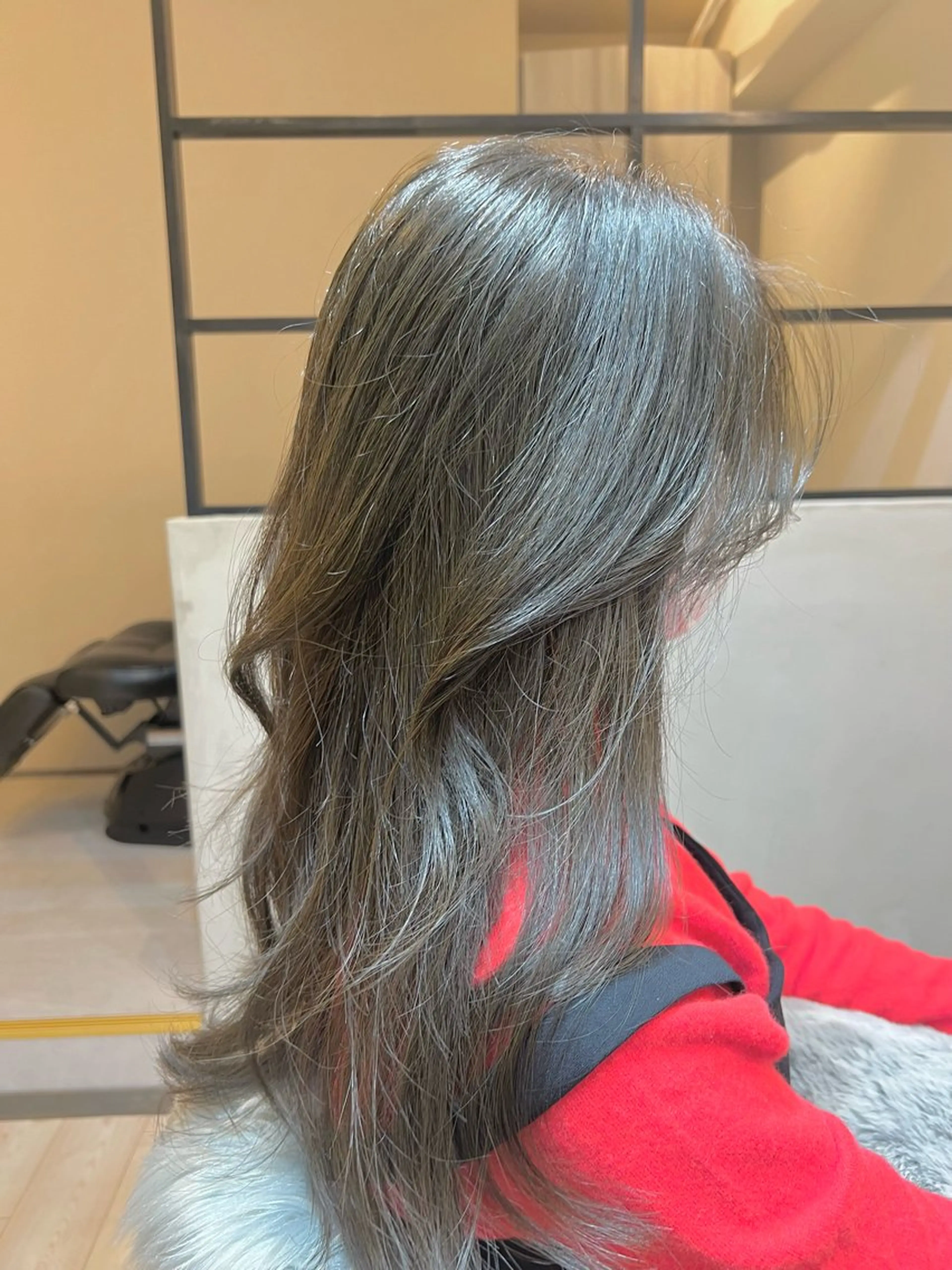 ロング 小山 ヨシタカのヘアスタイル