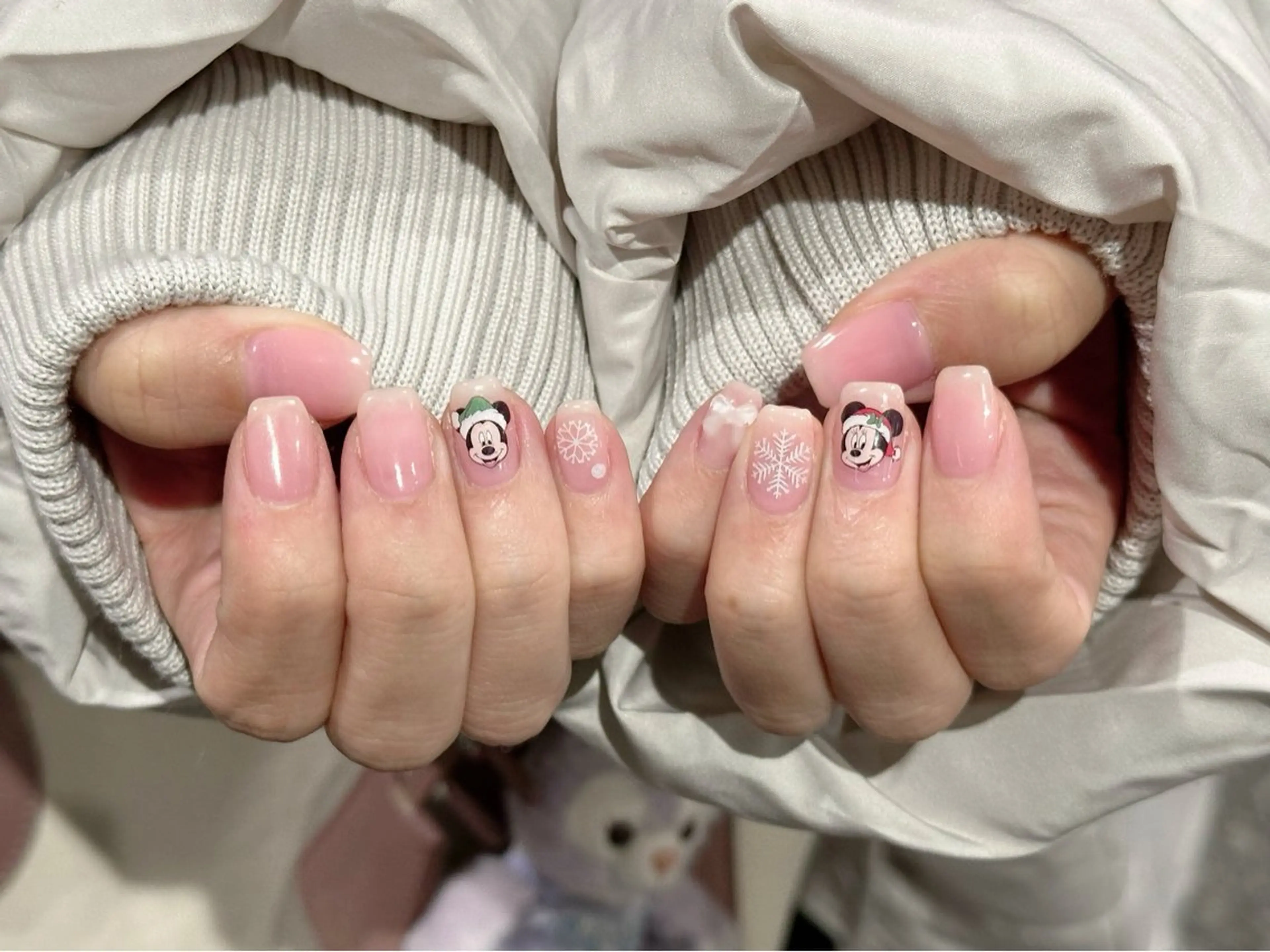 ネイル シンプルネイル ホワイト 冬ネイル クリスマス M Hのネイルデザイン