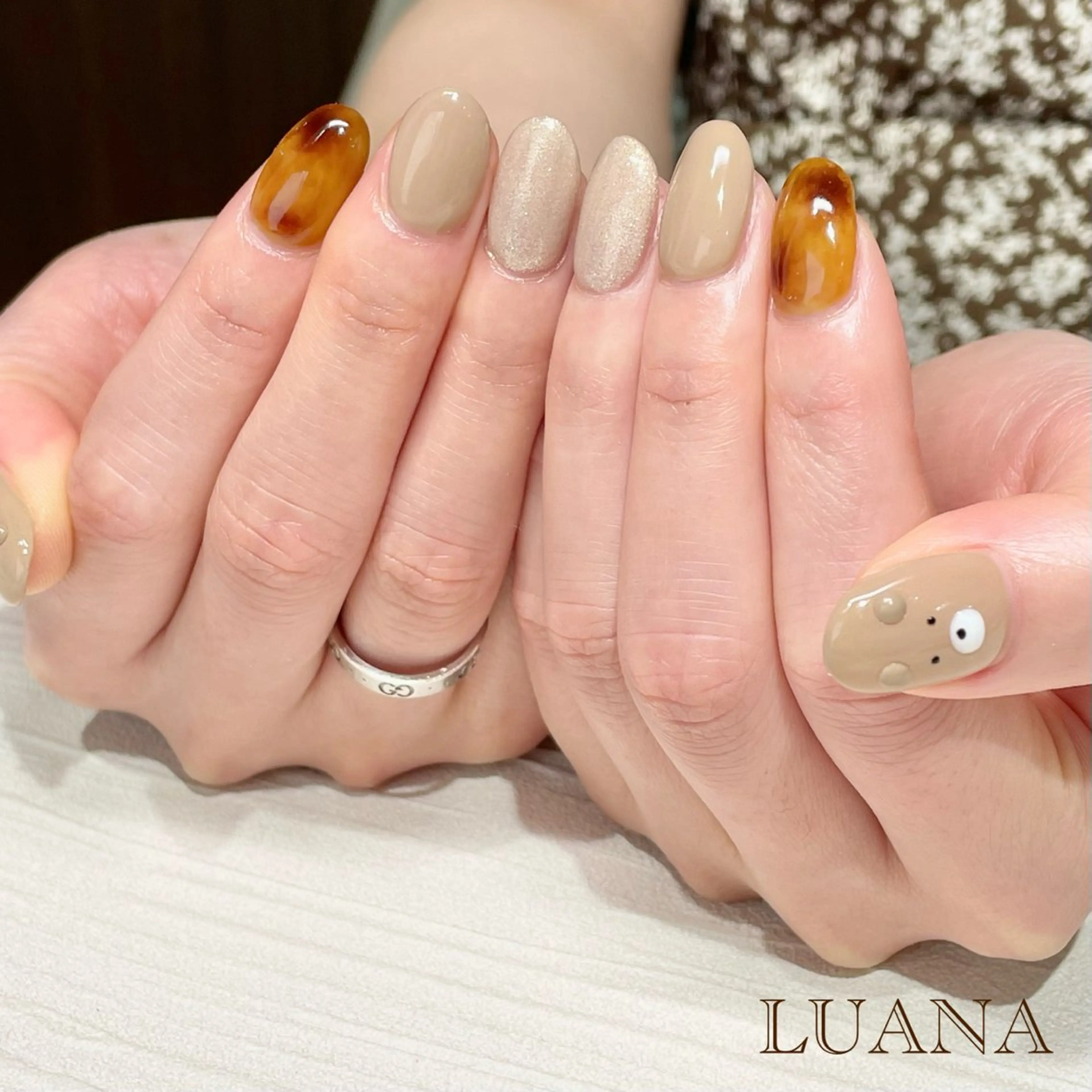 ミディアム LUANA 〜Eyelash&Nail〜所属・長崎 真帆のネイルデザイン