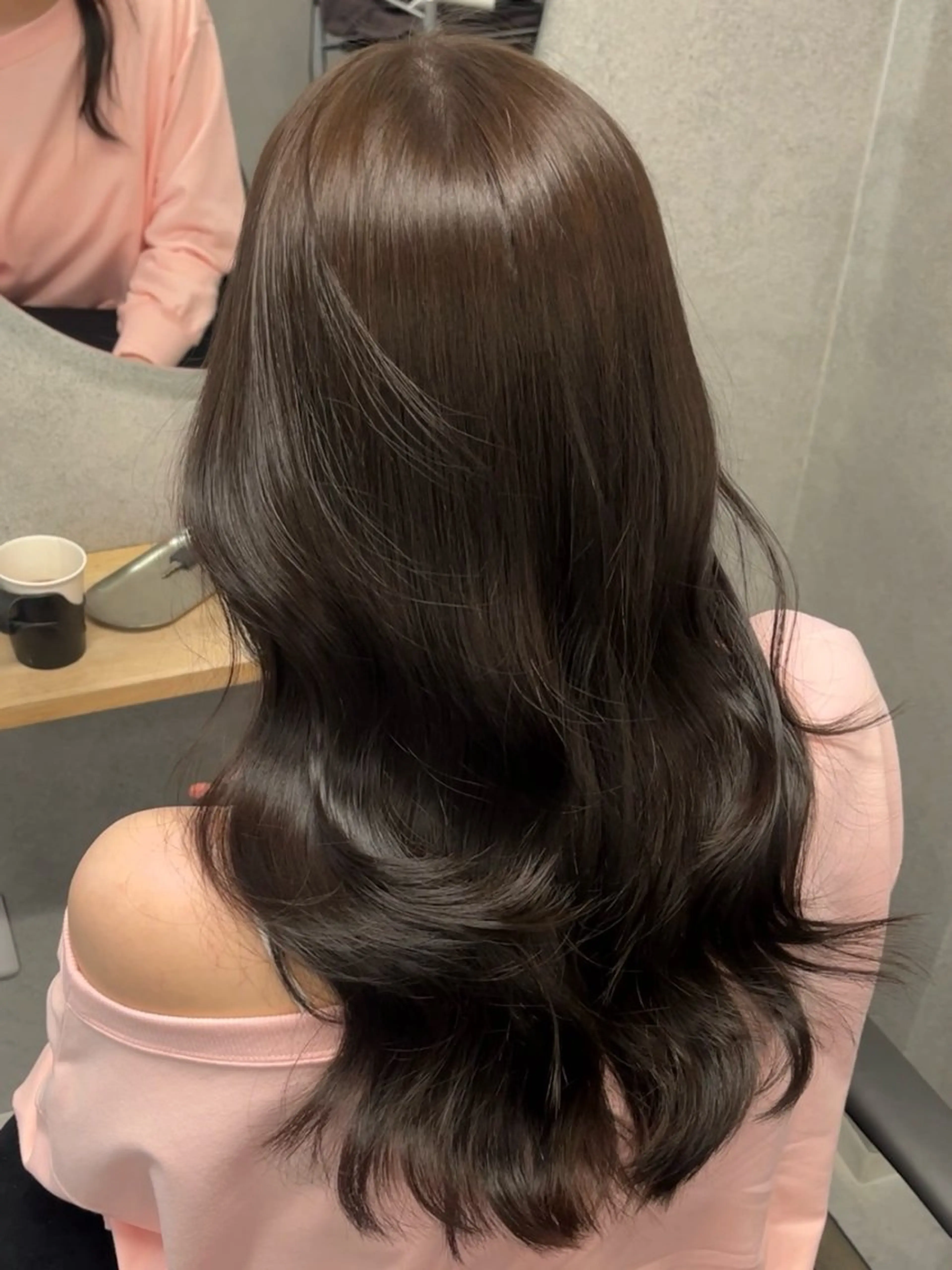 セミロング カット ヘアカラー トリートメント 透明感カラー/レイヤ ー/顔まわり/辻部のヘアスタイル