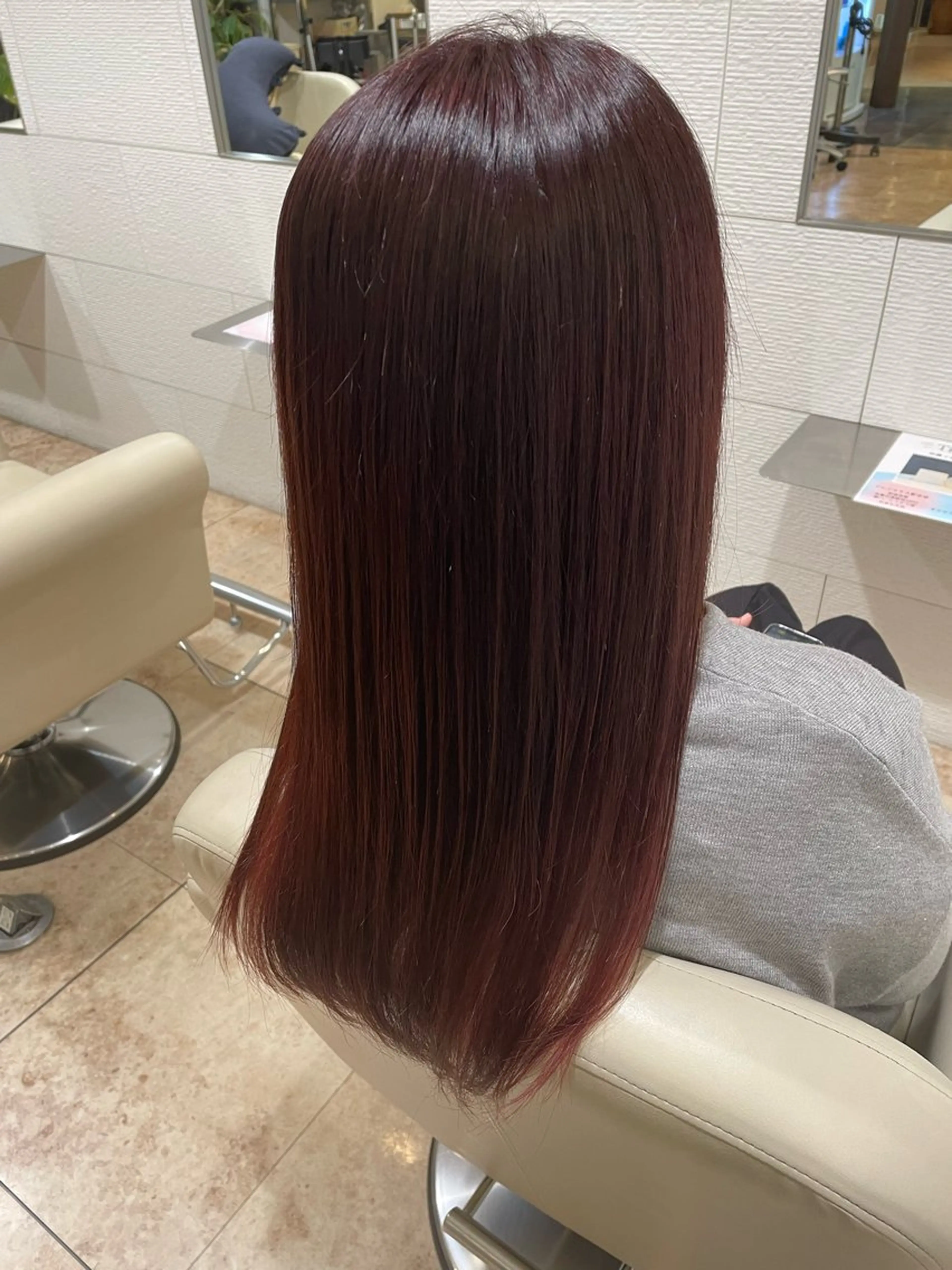 カラー ボルドーカラー かすみ  ︎︎のヘアスタイル