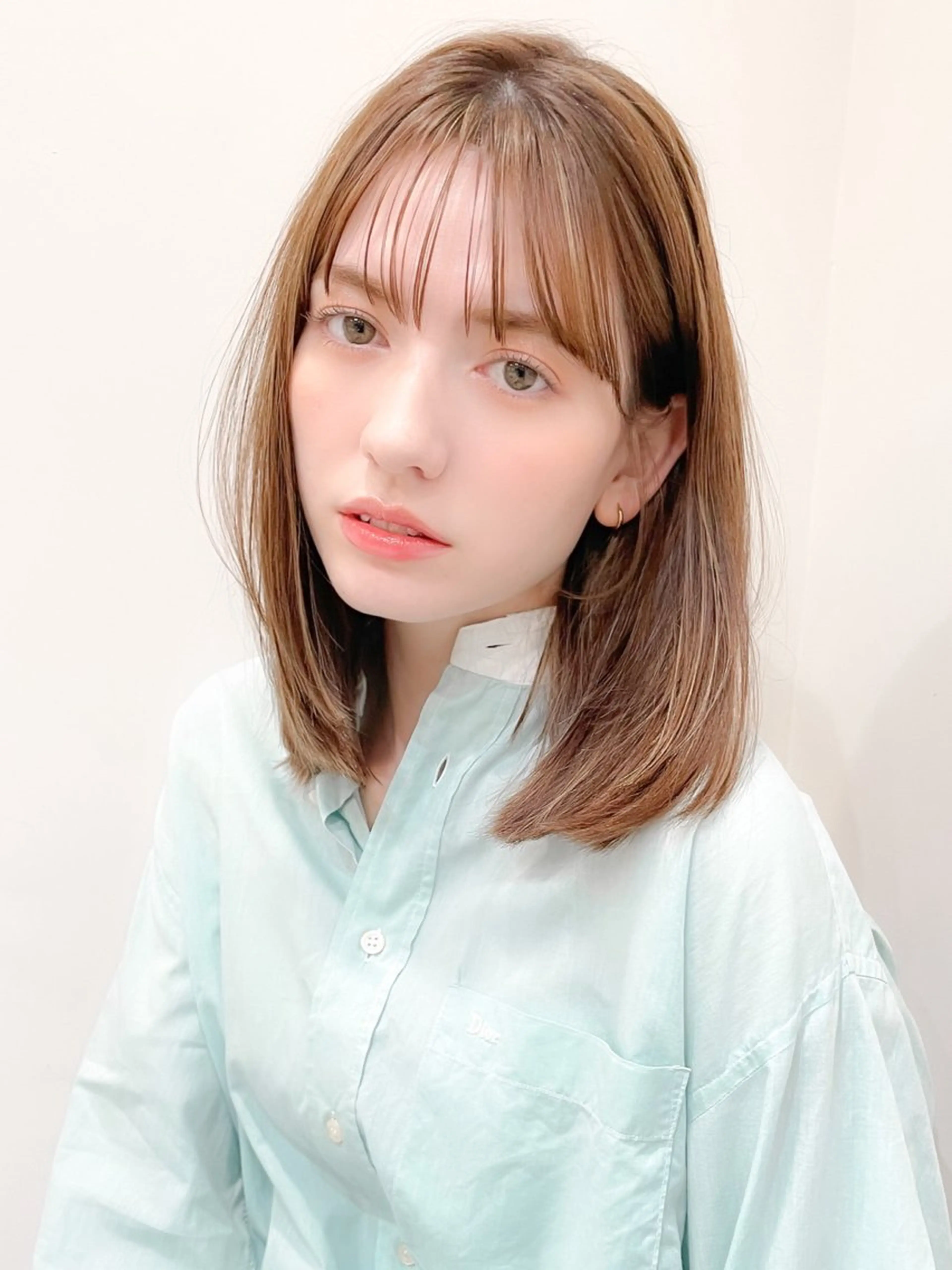 ミディアム カラー ミディアム/顔周り/ ベージュ🌼mayuのヘアスタイル