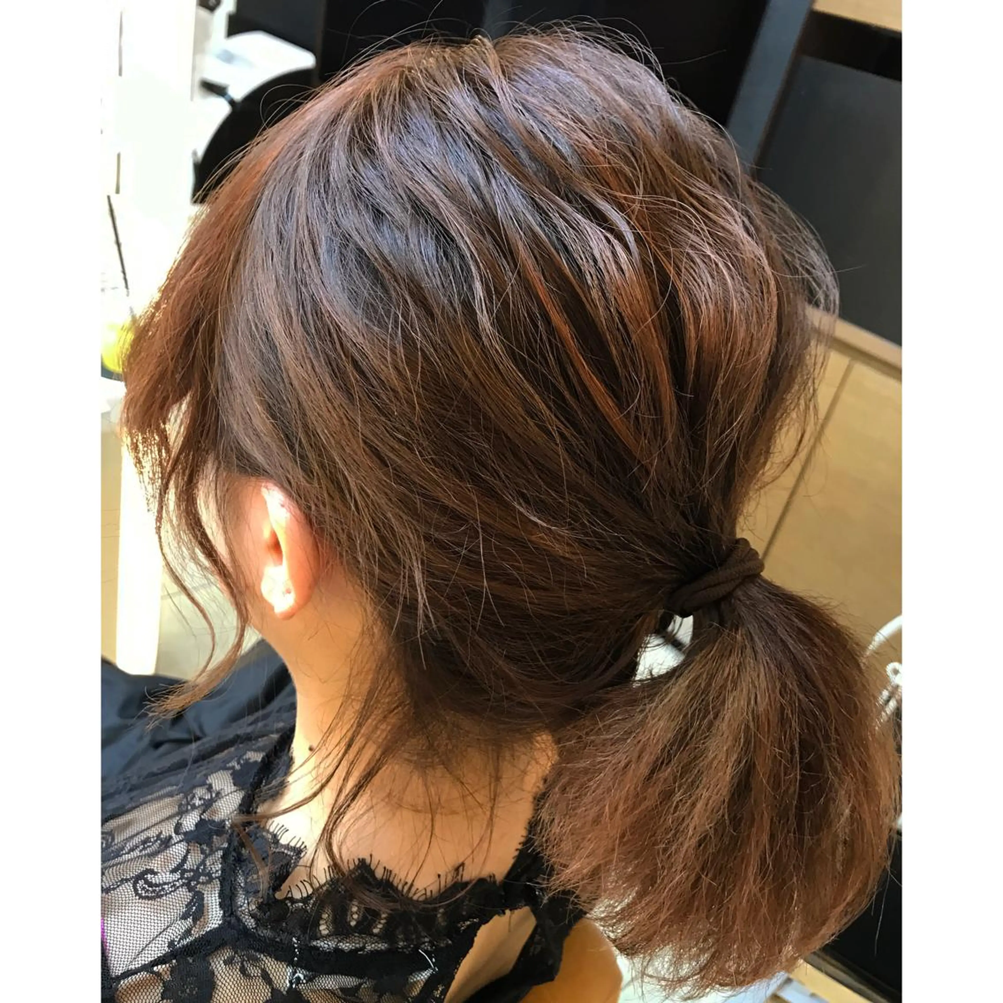 ミディアム カラー ハイライトカラー イルミナカラー ハイライト 坂西 春果のマツエク・マツパデザイン